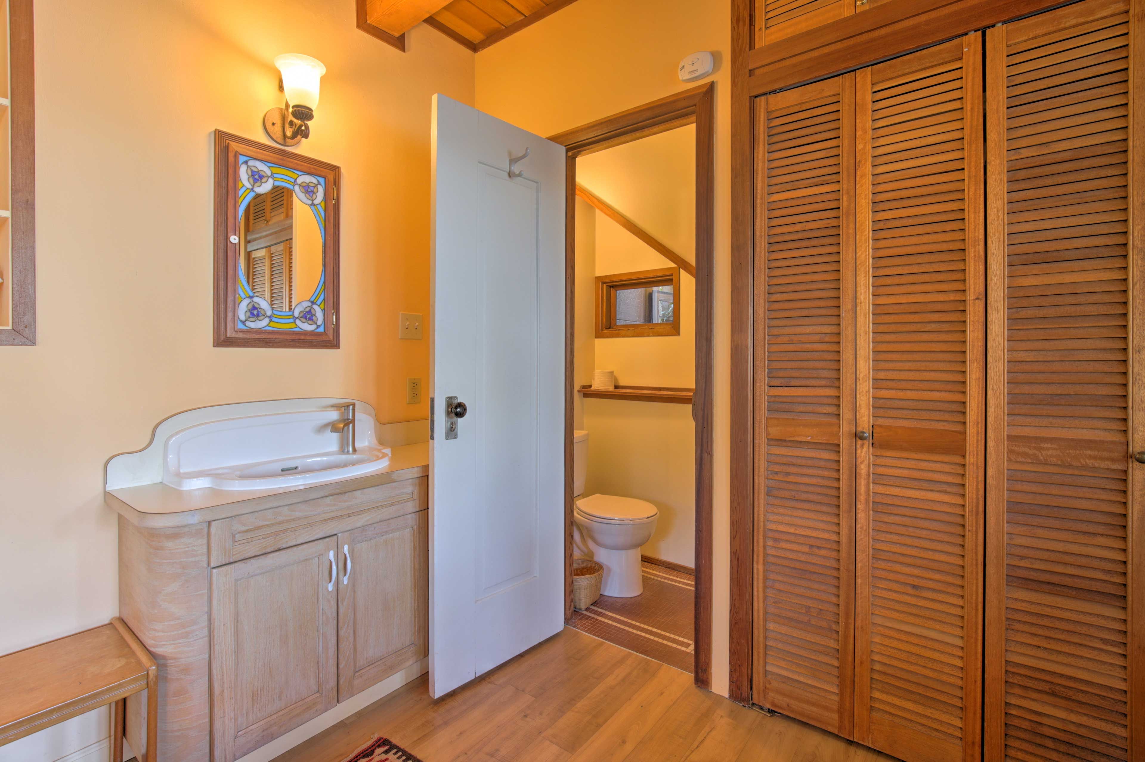 En-Suite Half Bathroom | Lower Level