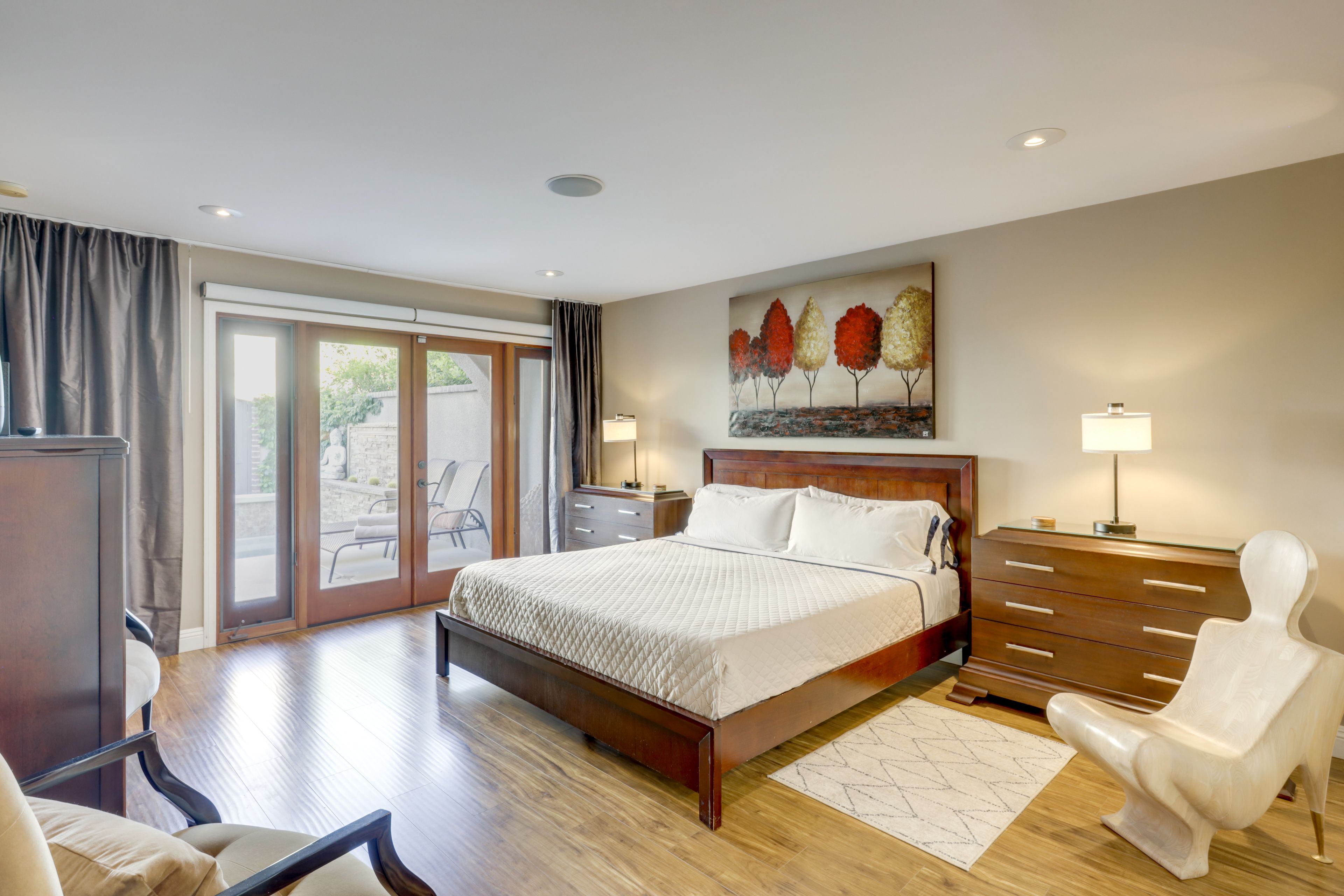 Bedroom | King Bed