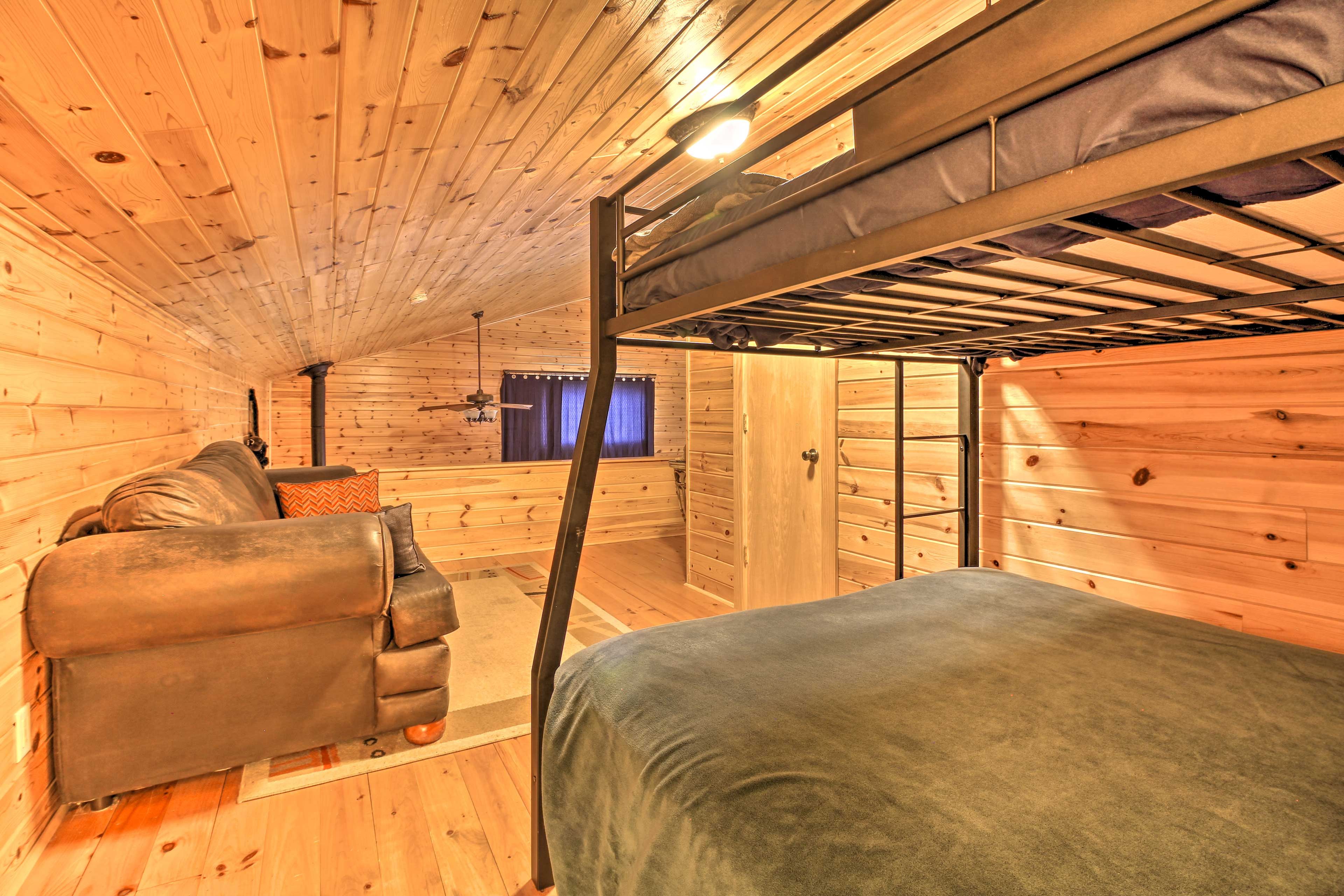 Master Bedroom | Bunk Area