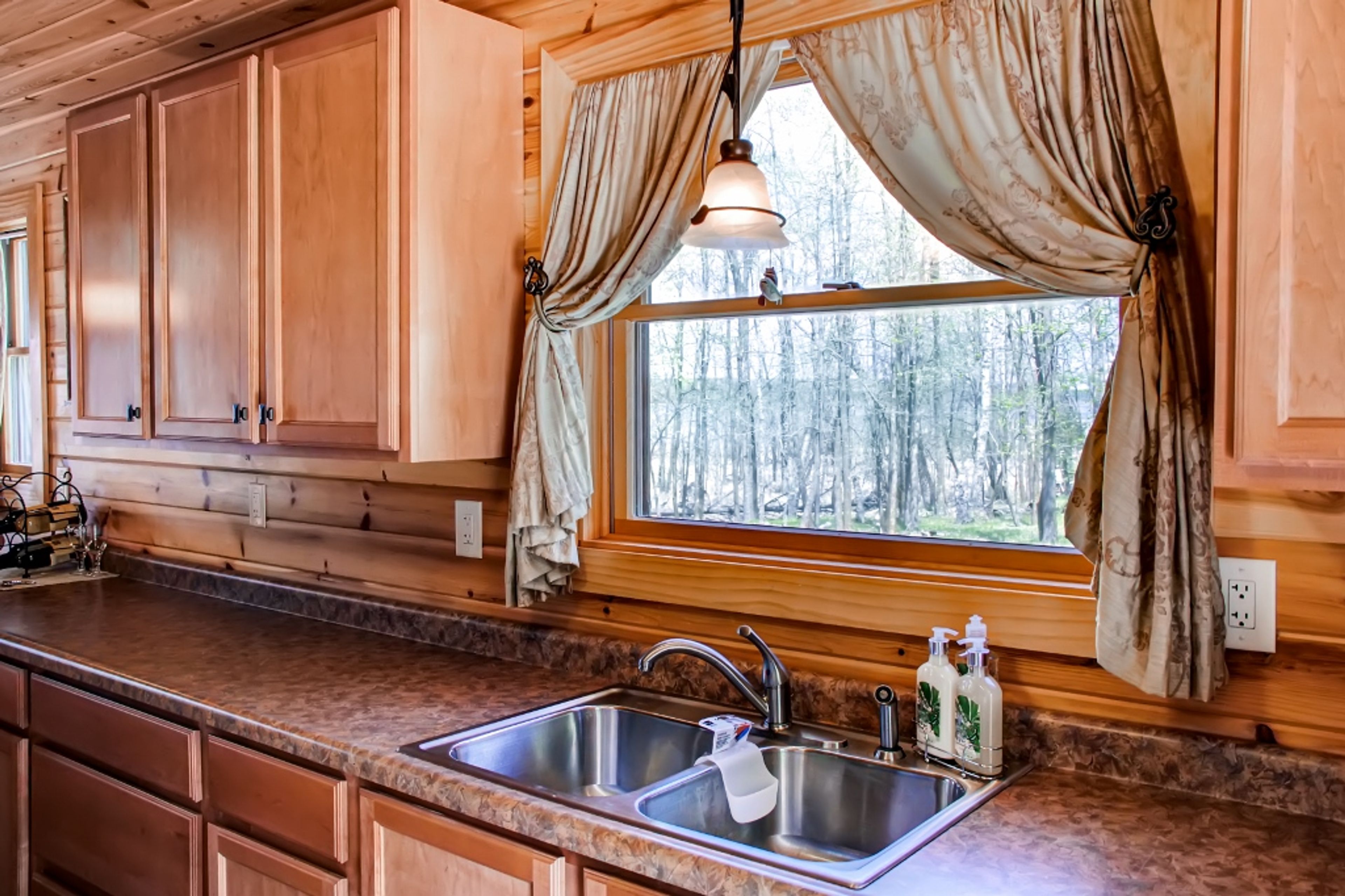 Kitchen | Lake View