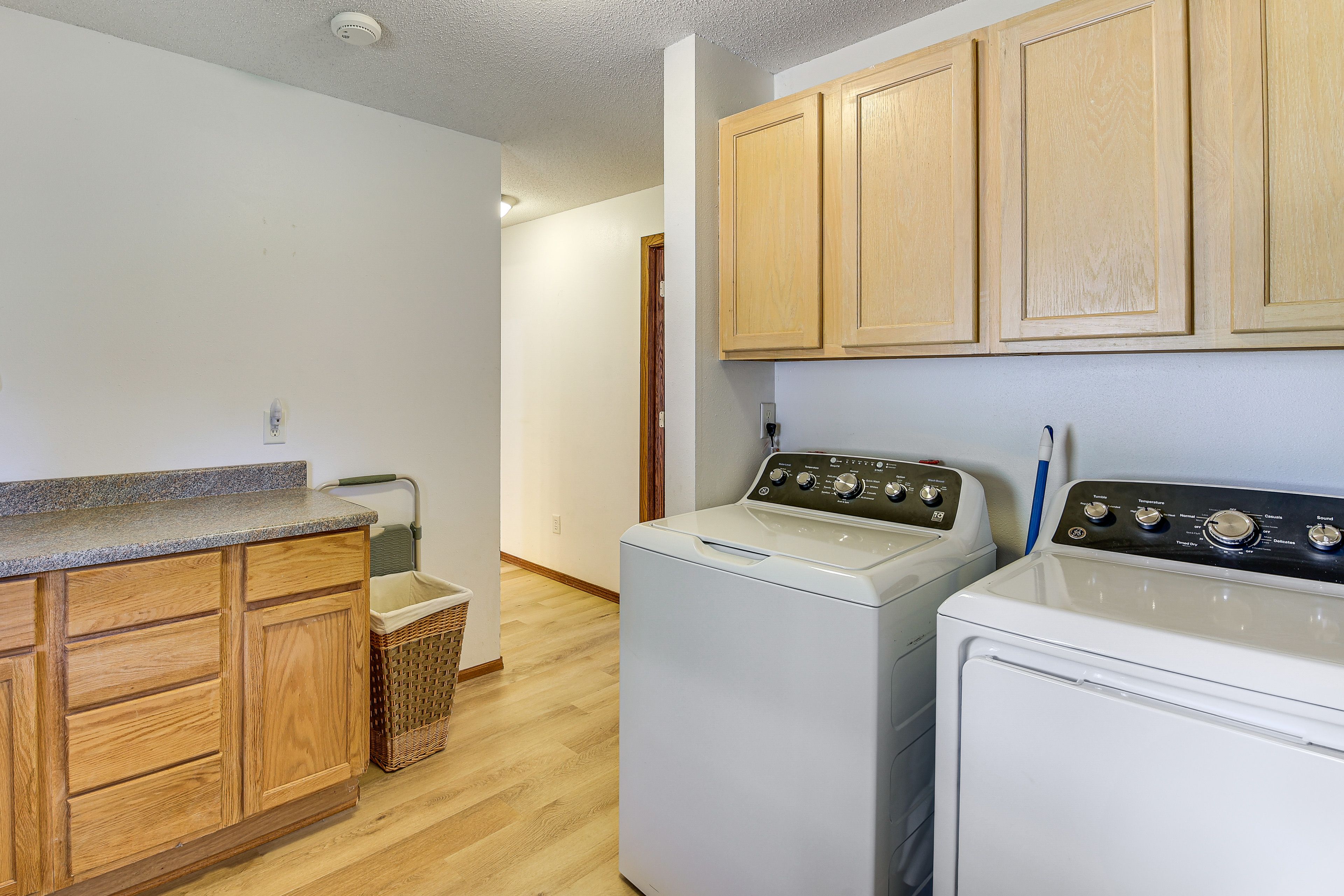 Laundry Room | Washer & Dryer