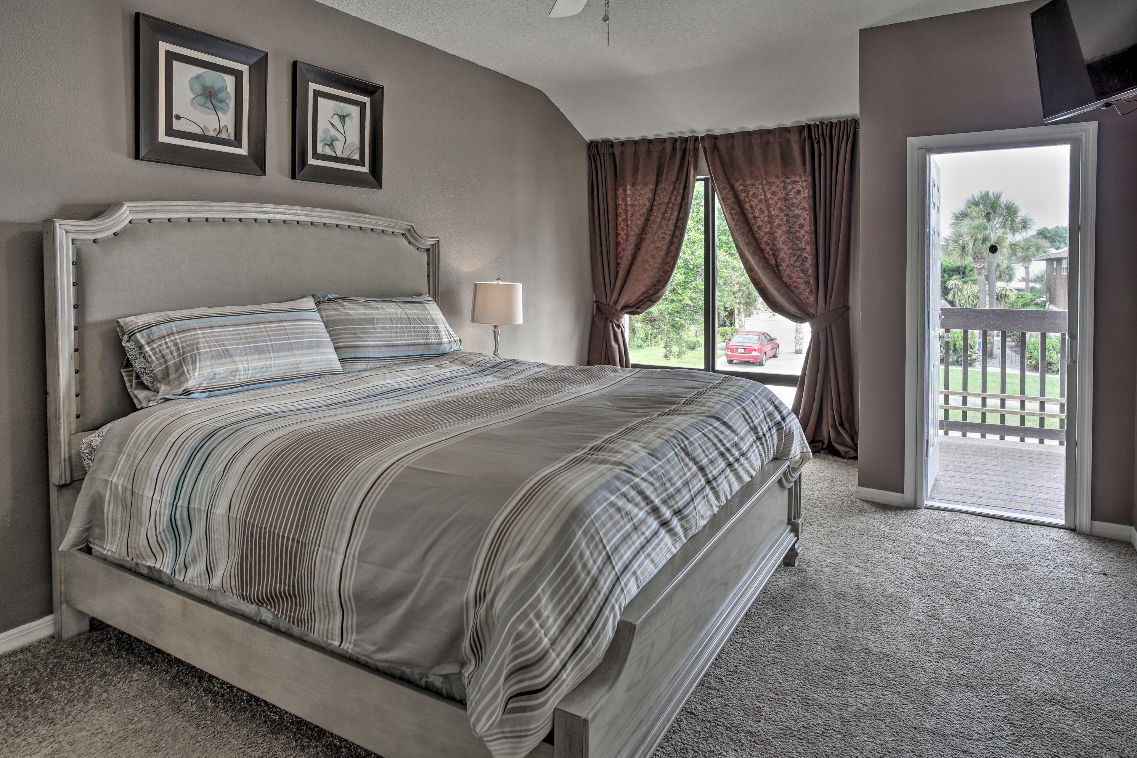 Bedroom 1 | King Bed | 2nd Floor