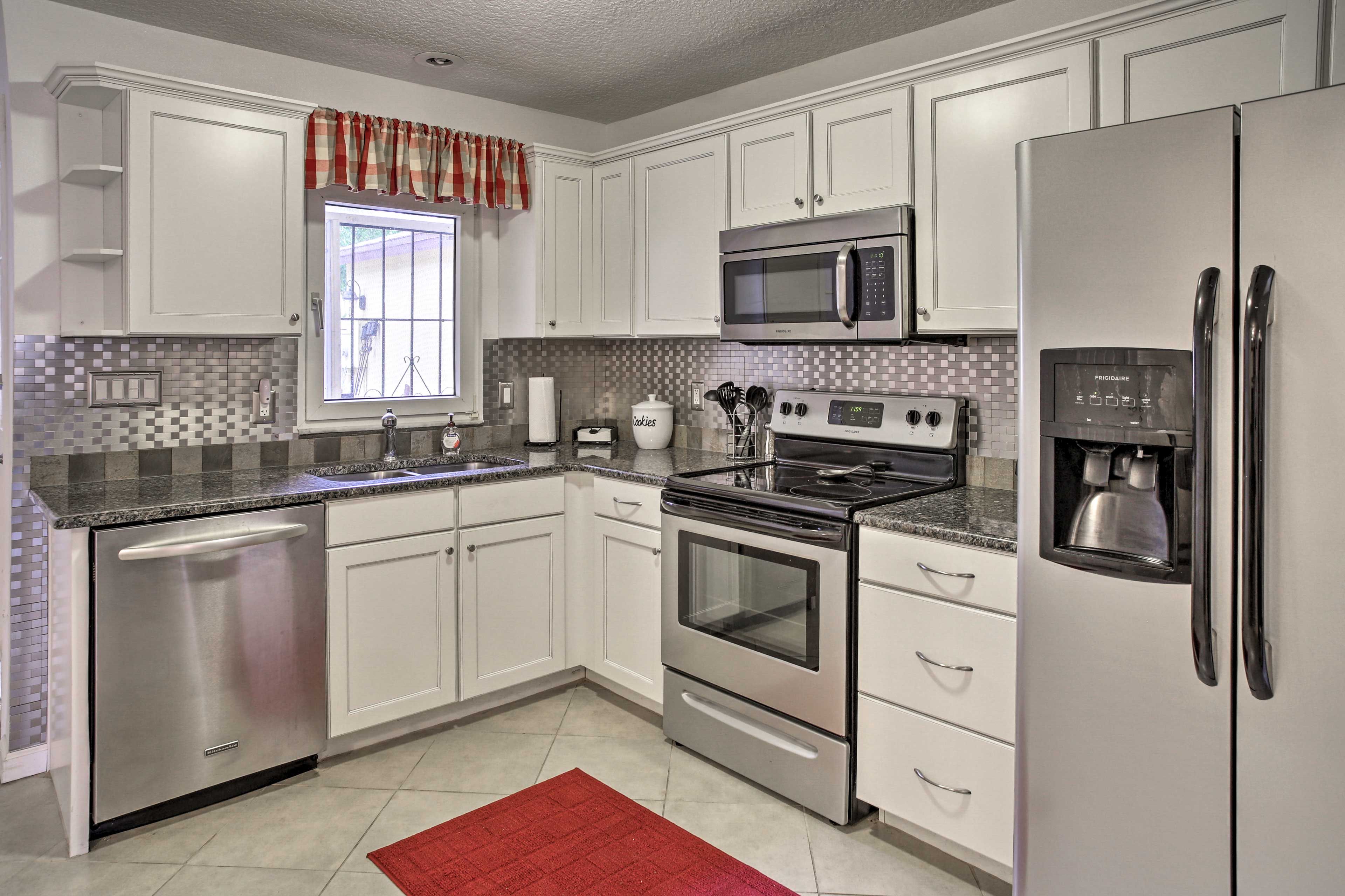 Kitchen | Dishwasher