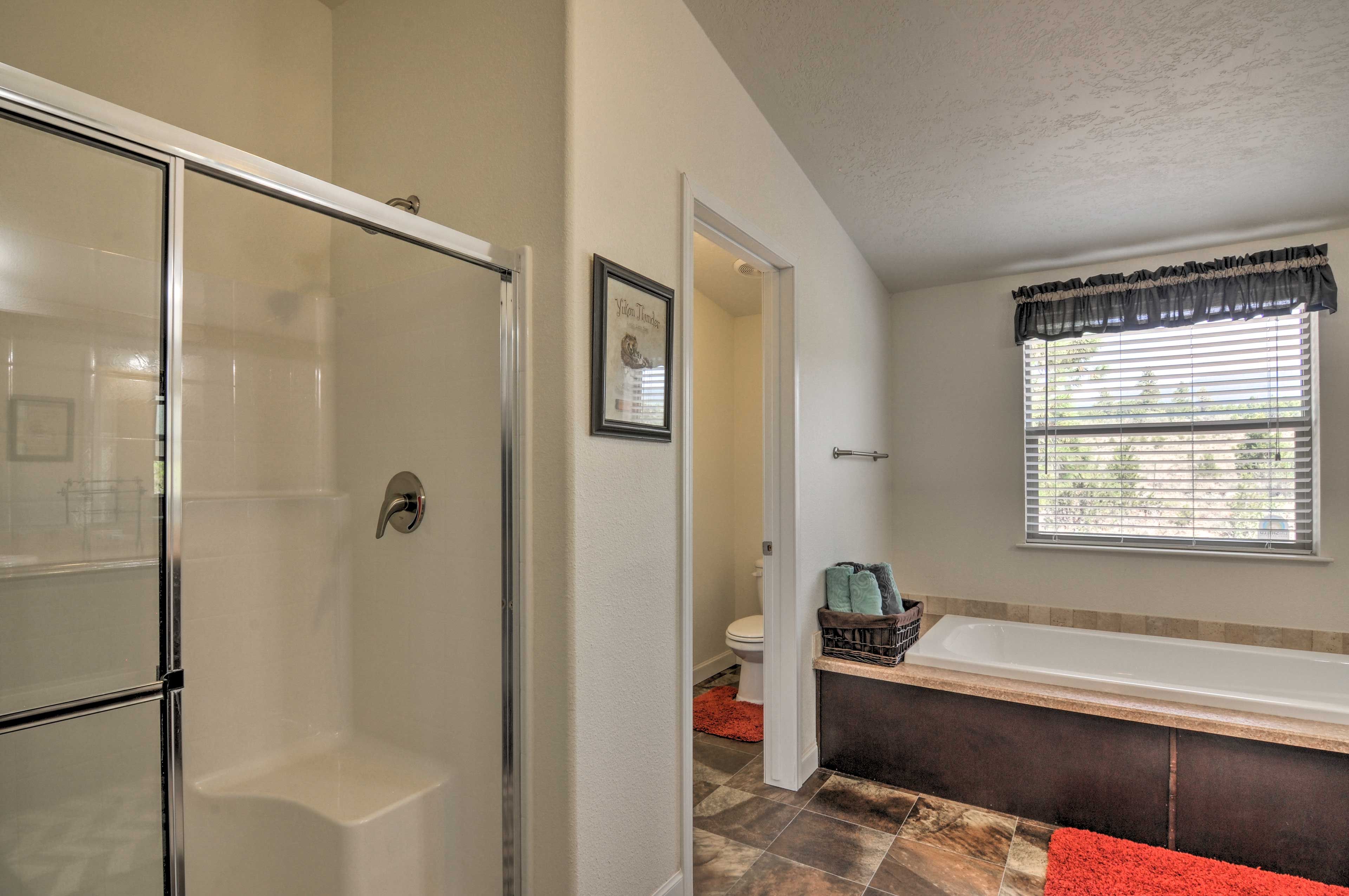 Full En-Suite Bathroom | Walk-In Shower