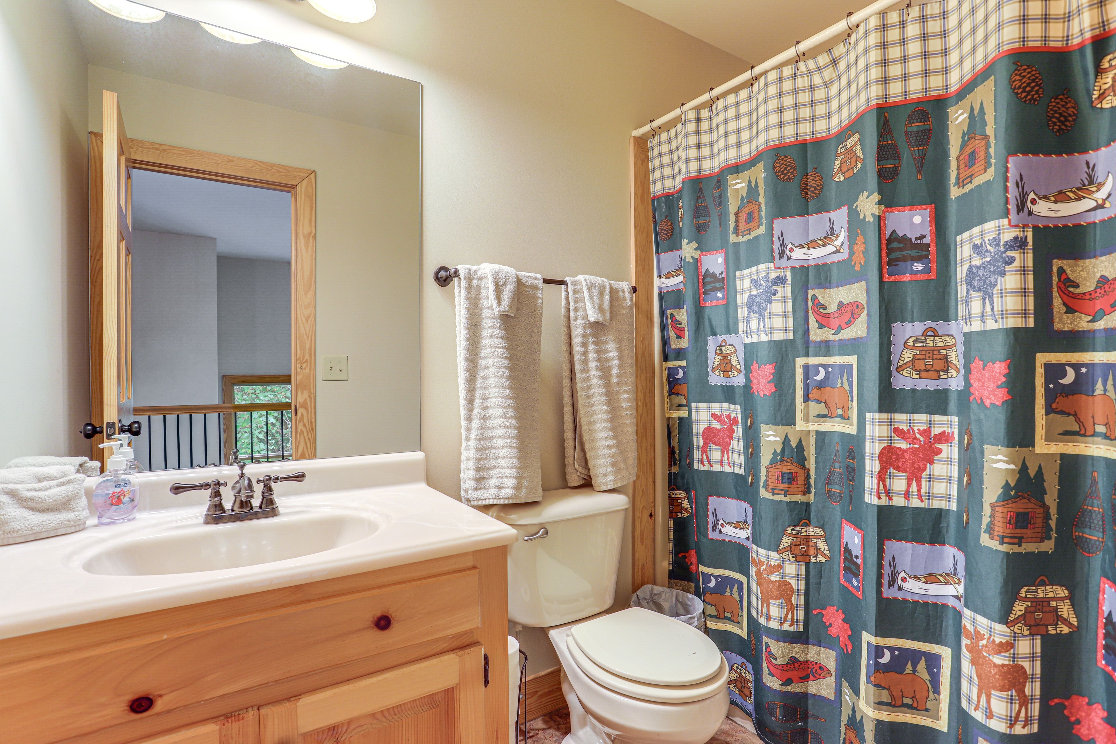 Full Bathroom | Upper Floor