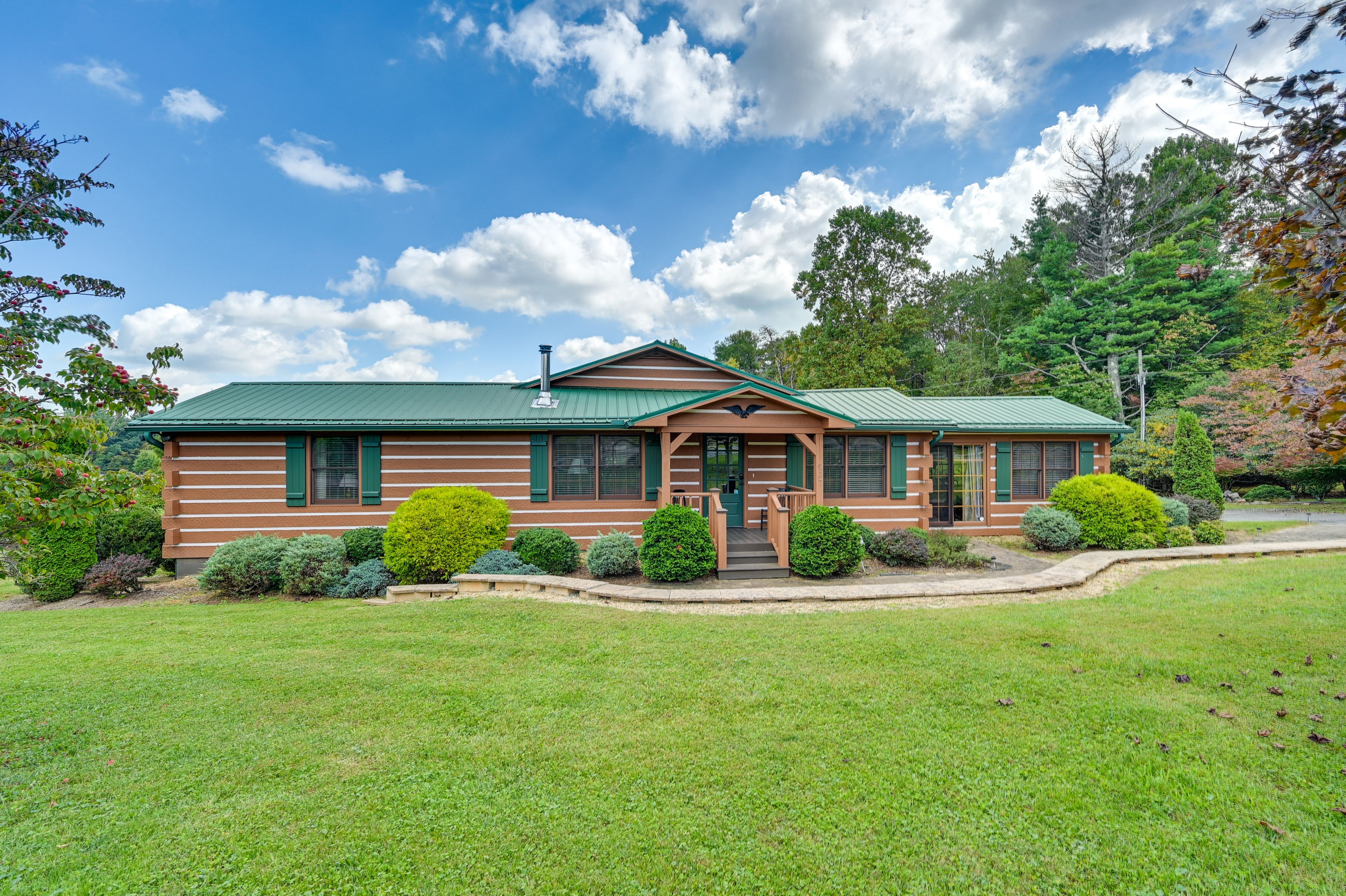 Exterior | Entryway