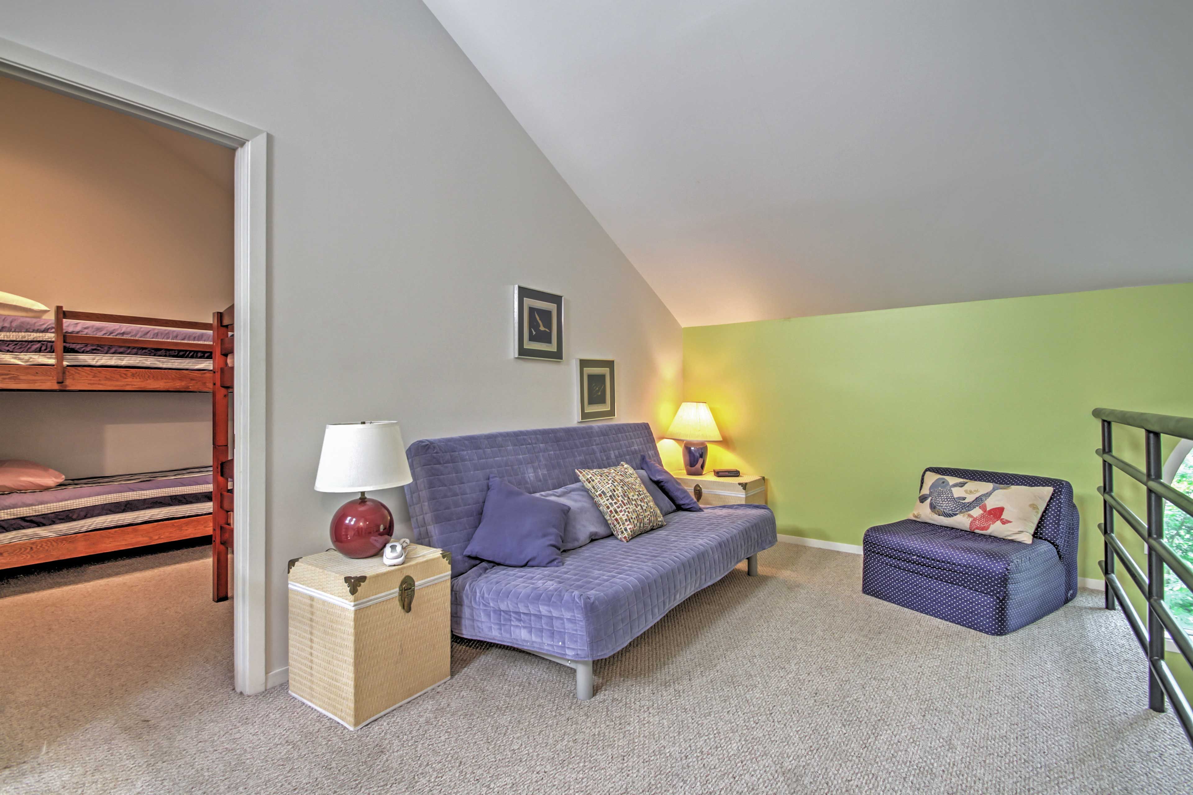 Loft | 2nd Floor | Futon