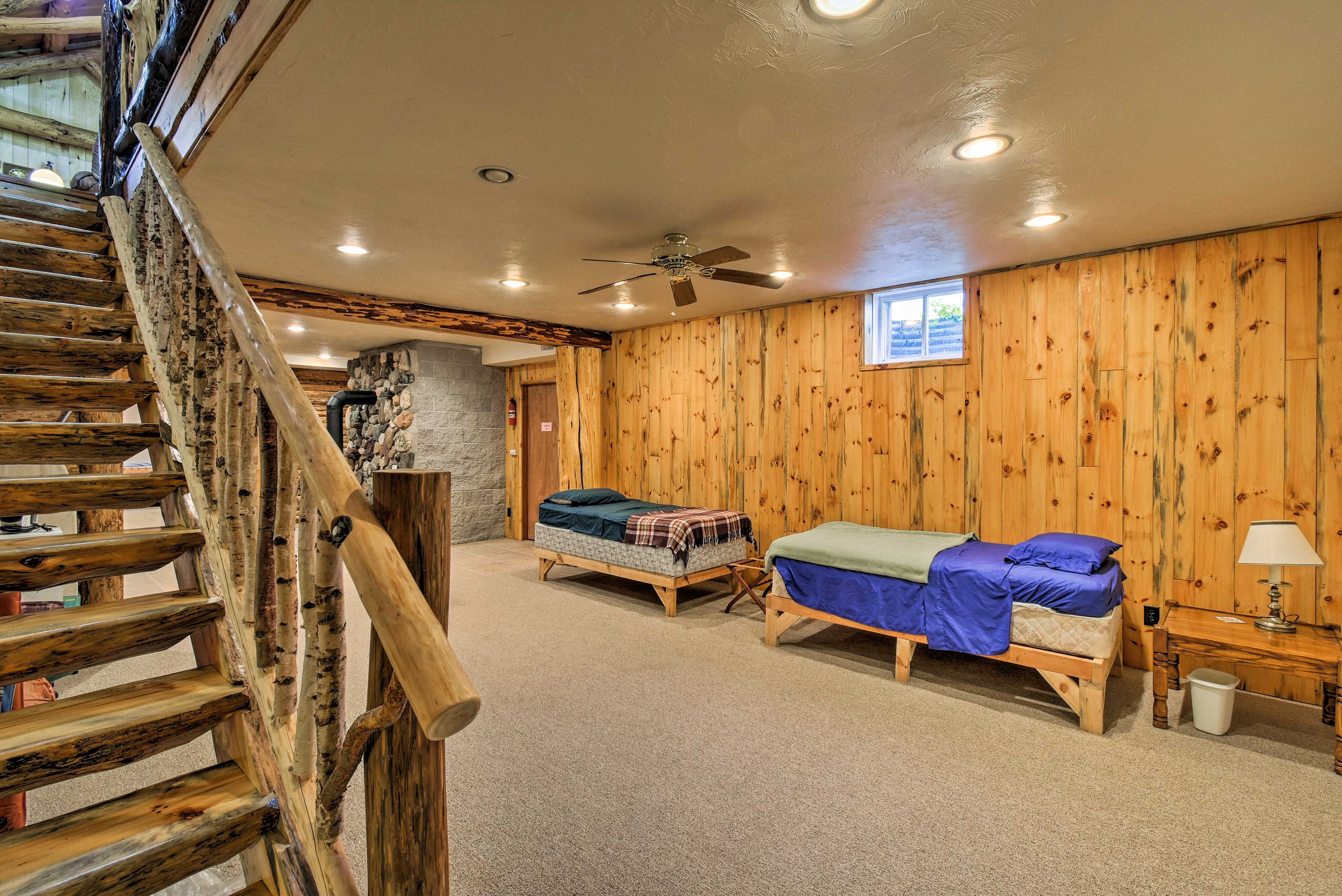 Lower Level | 2 Twin Beds