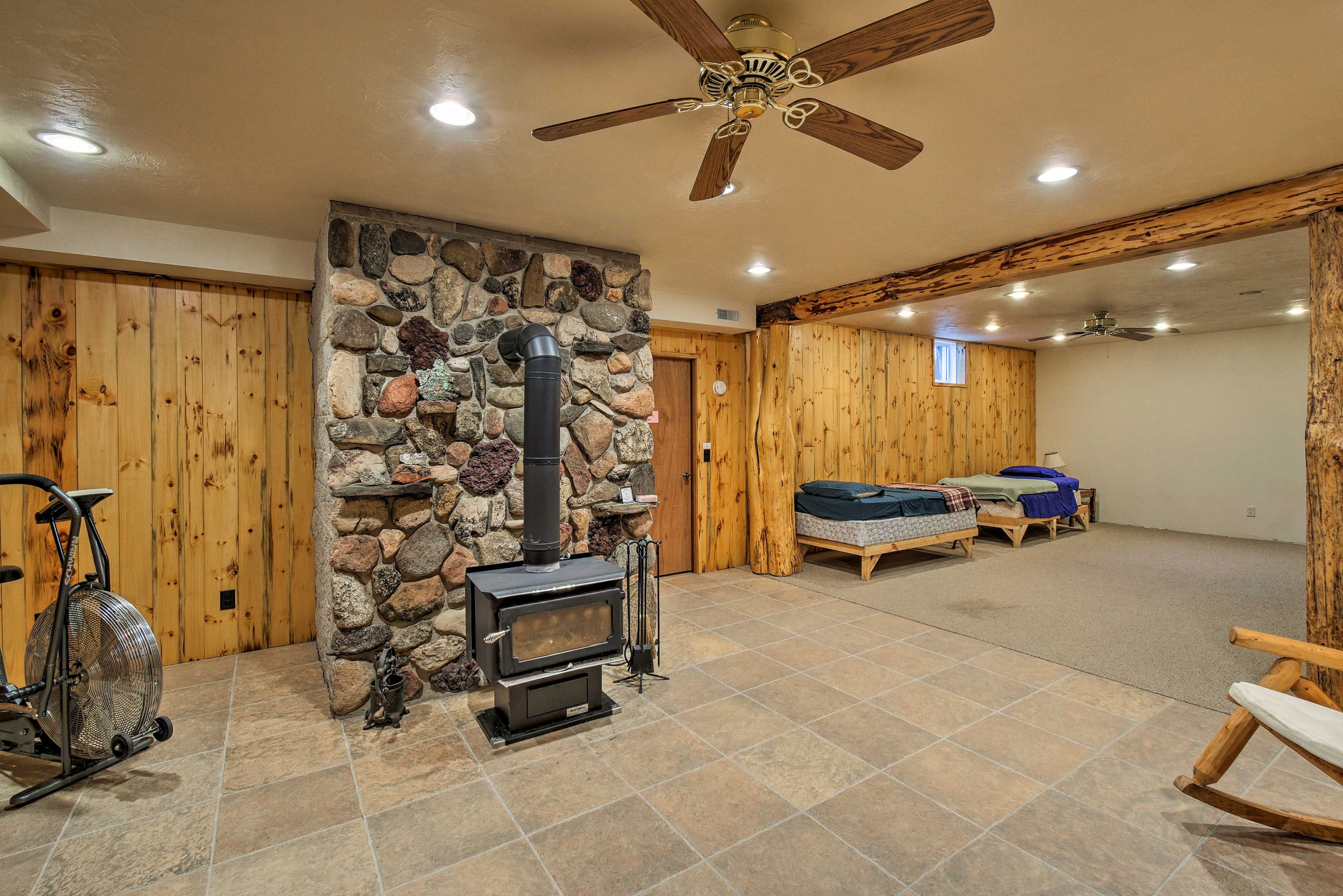 Lower Level | Wood-Burning Stove