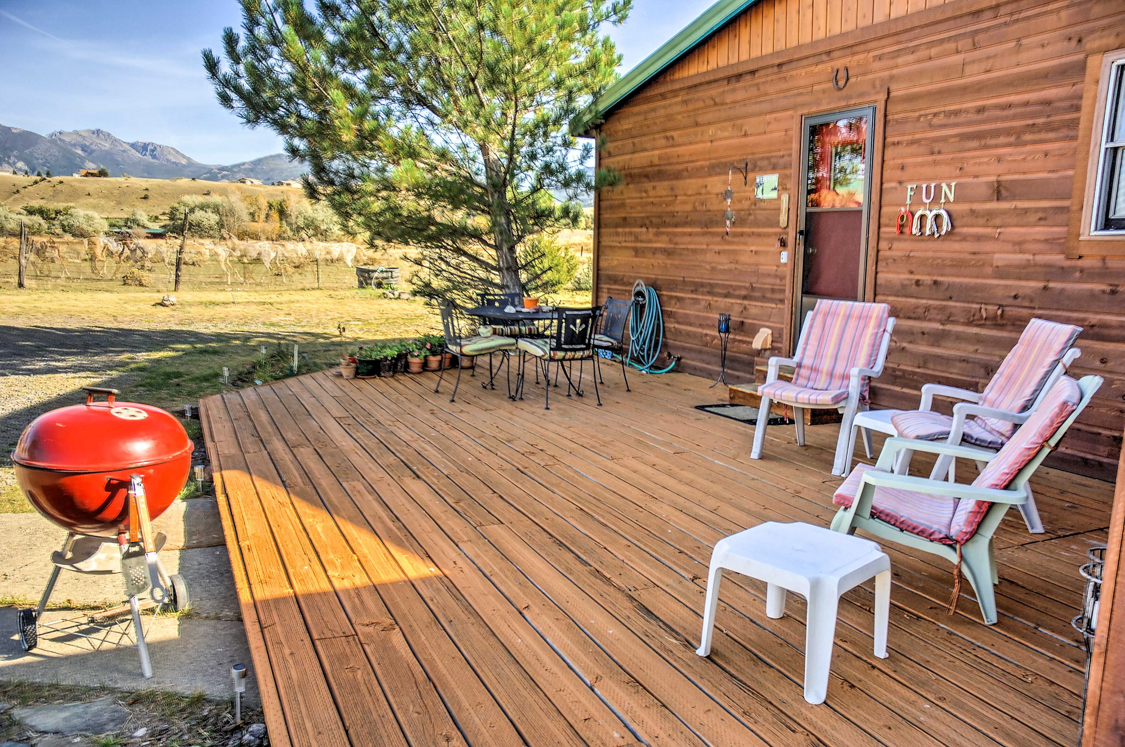 Exterior Space | Charcoal Grill