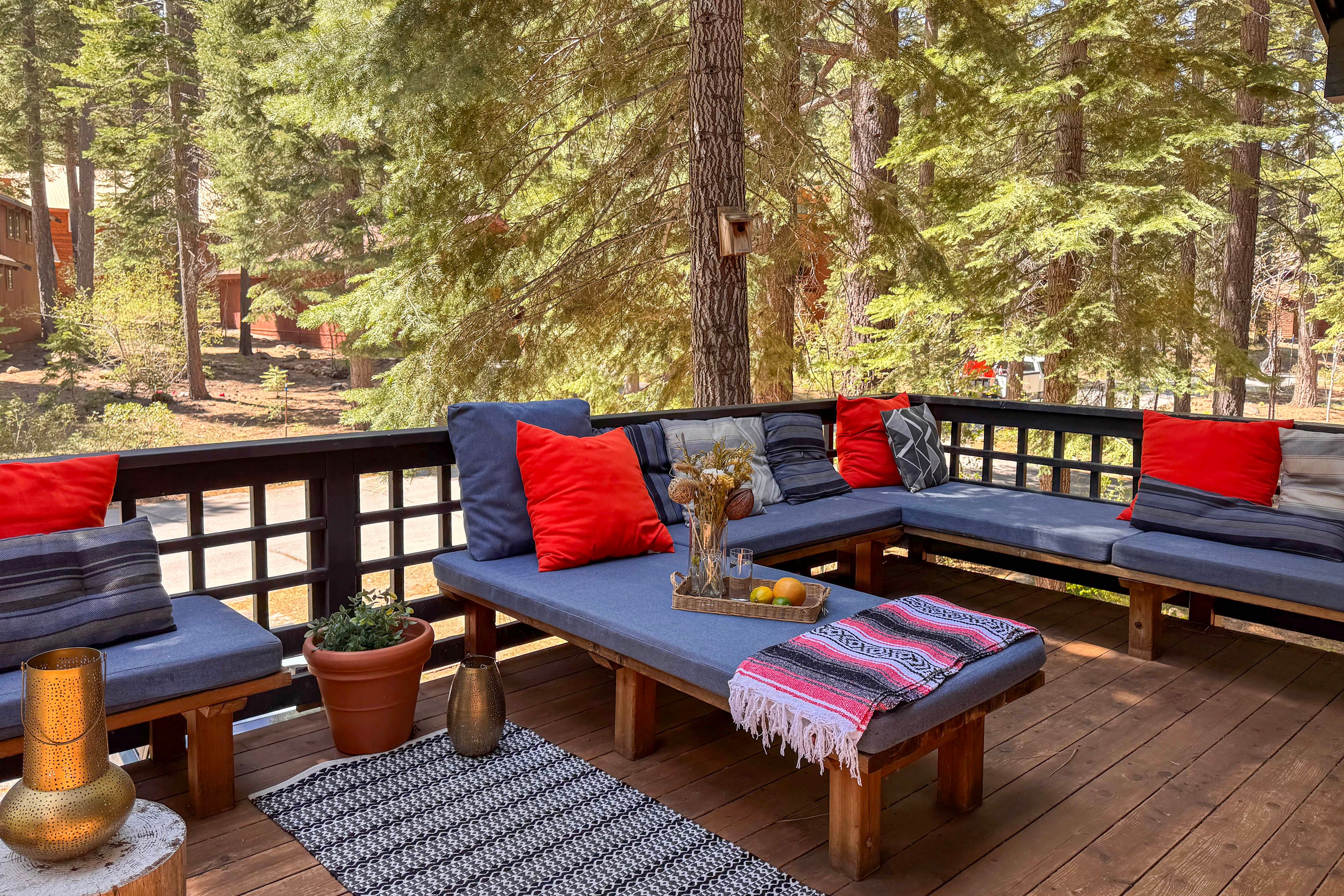 Private Deck | Gas Grill