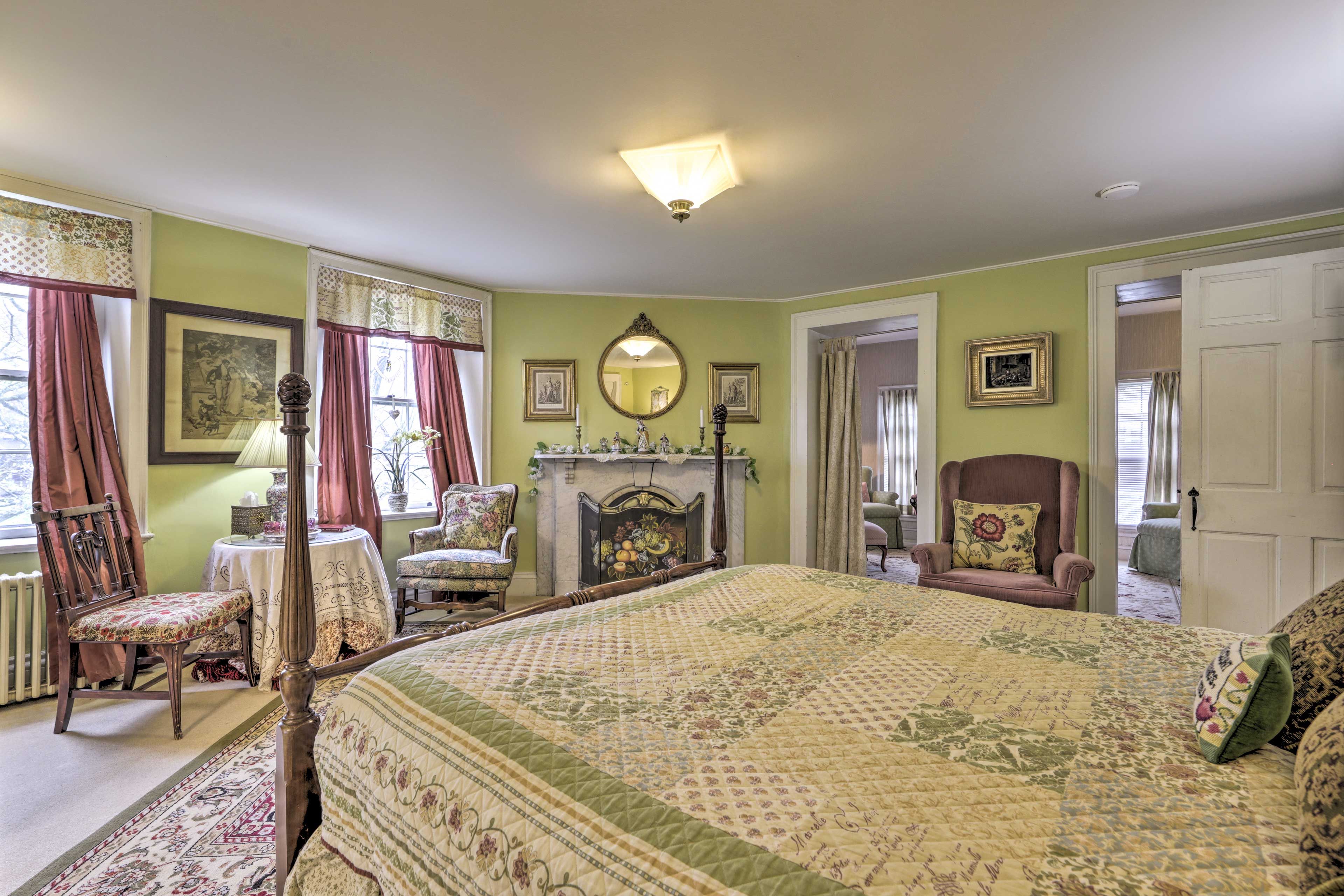 Bedroom 1 | Linens Provided