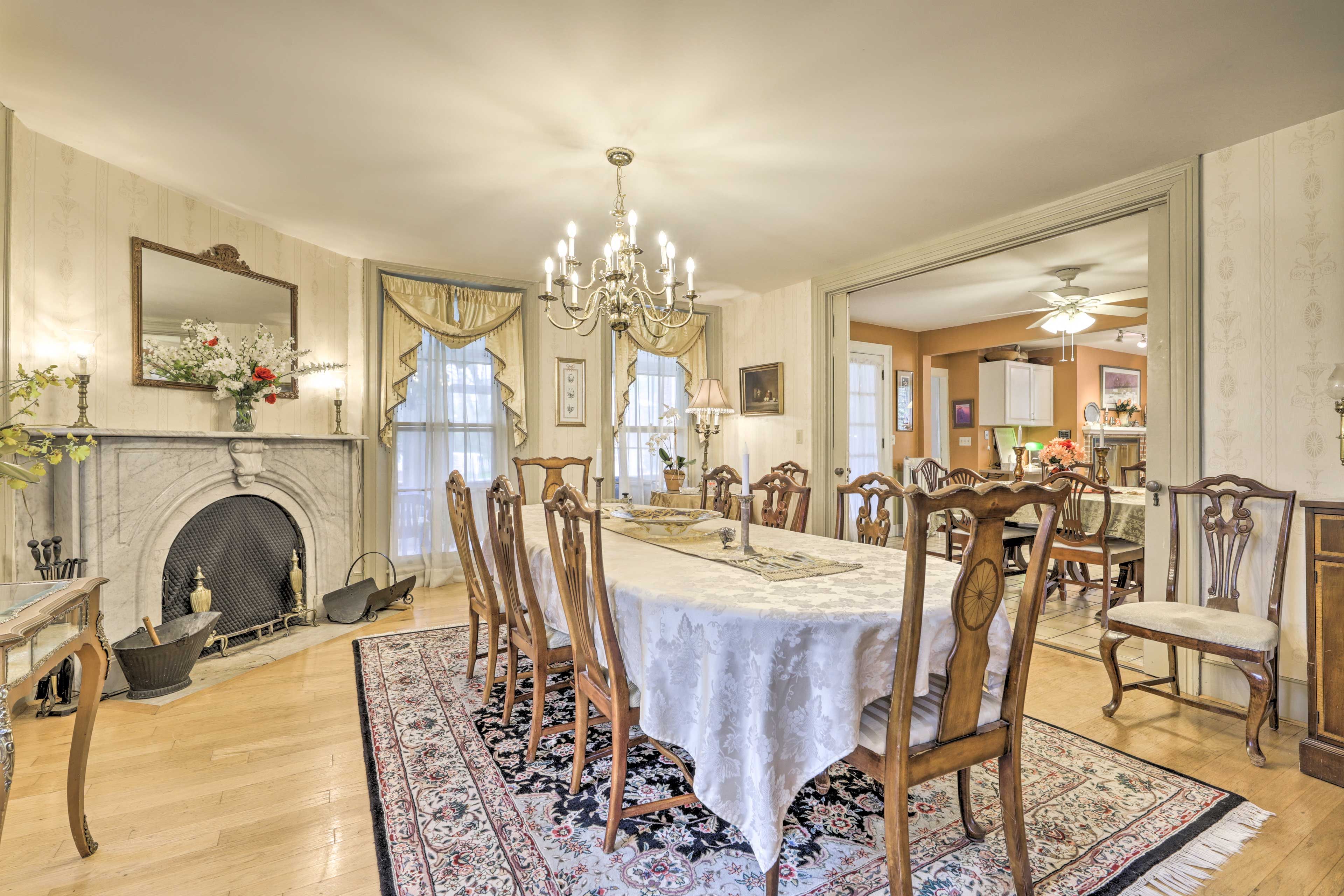 Dining Room | Dishware & Flatware