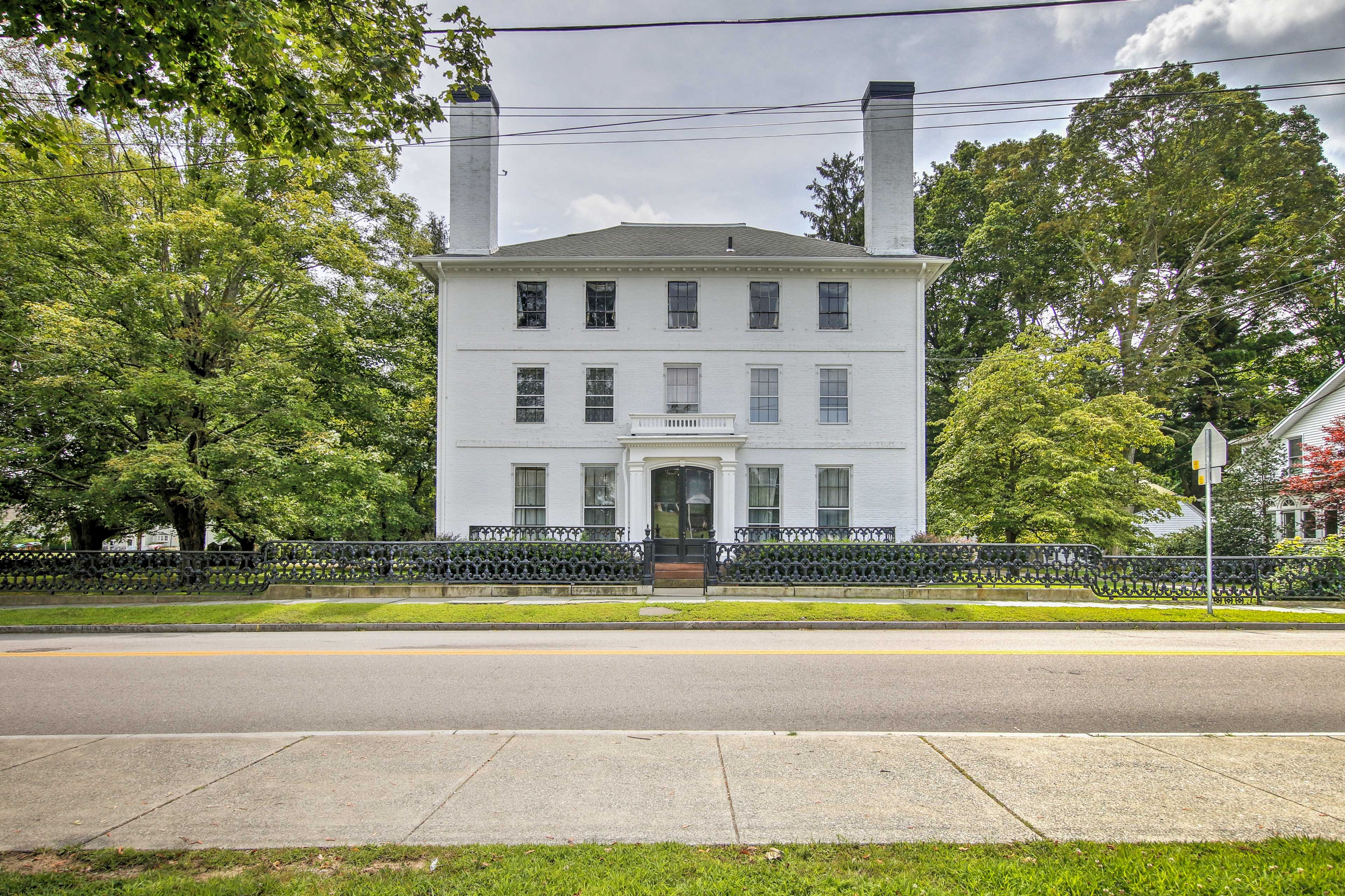 Norwich Vacation Rental | 5BR | 3.5BA | 2,000 Sq Ft | Stairs Required