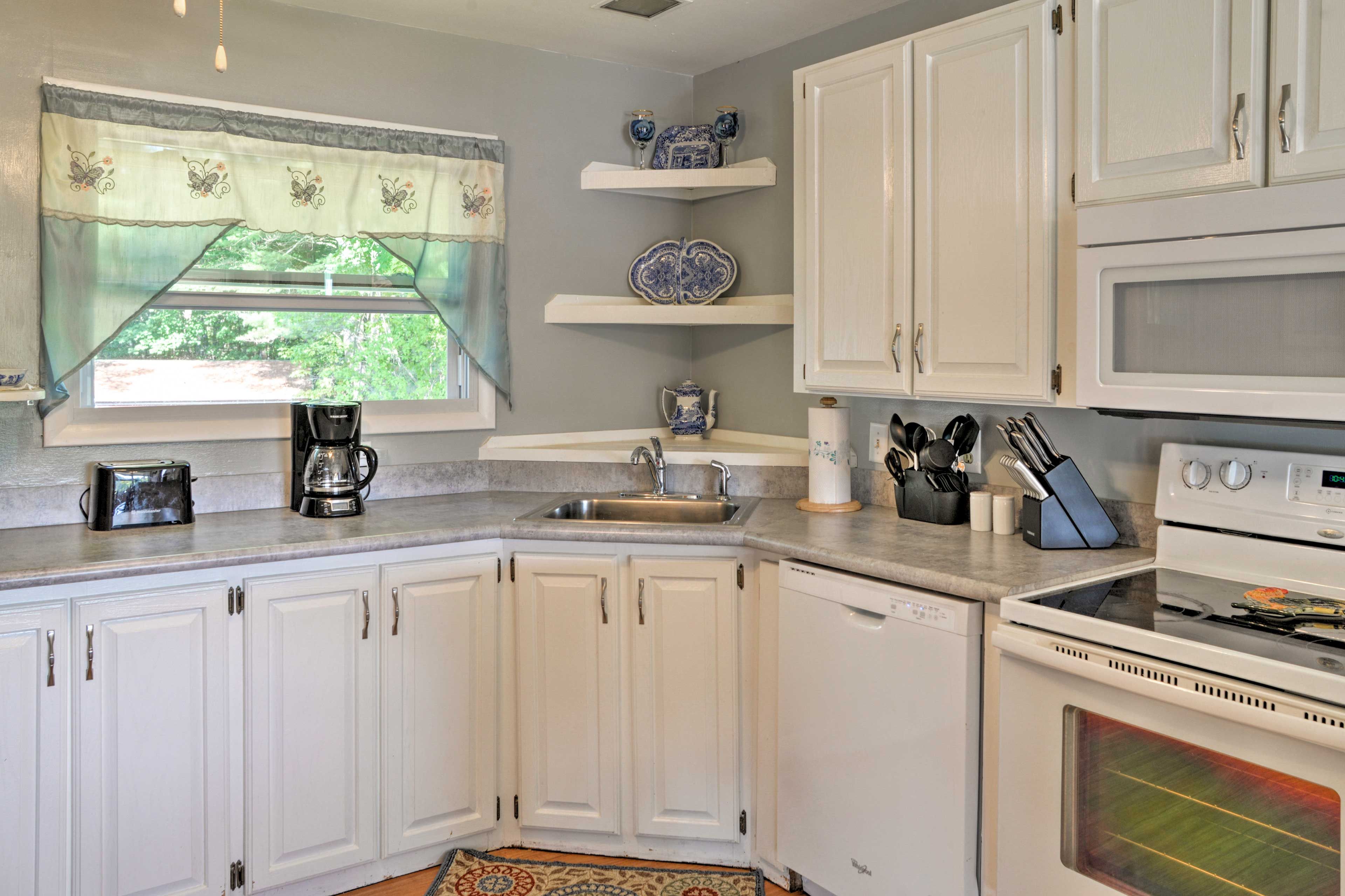 Fully Equipped Kitchen | Cooking Basics