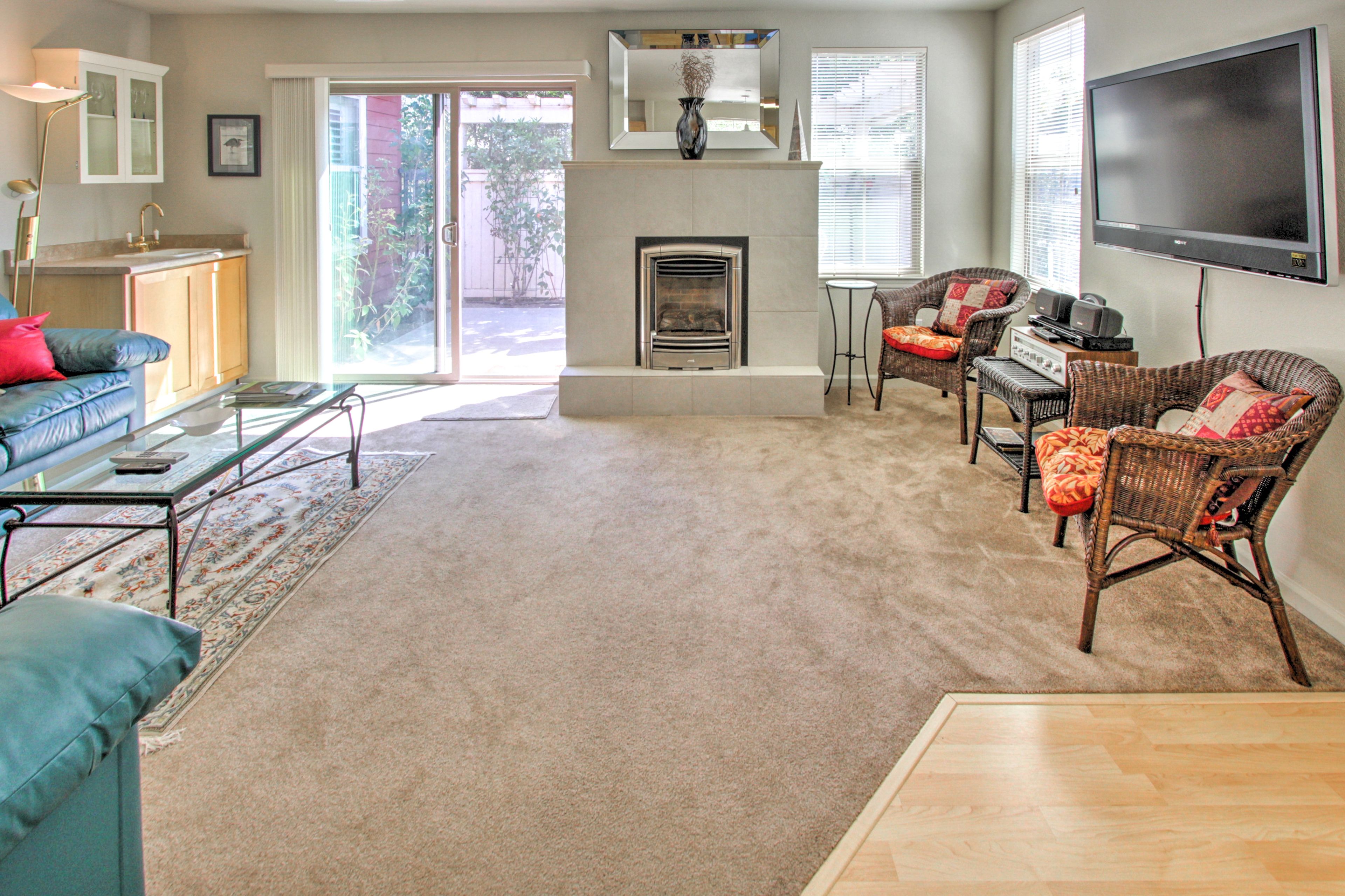 Living Room | Free WiFi | Forced-Air Heating