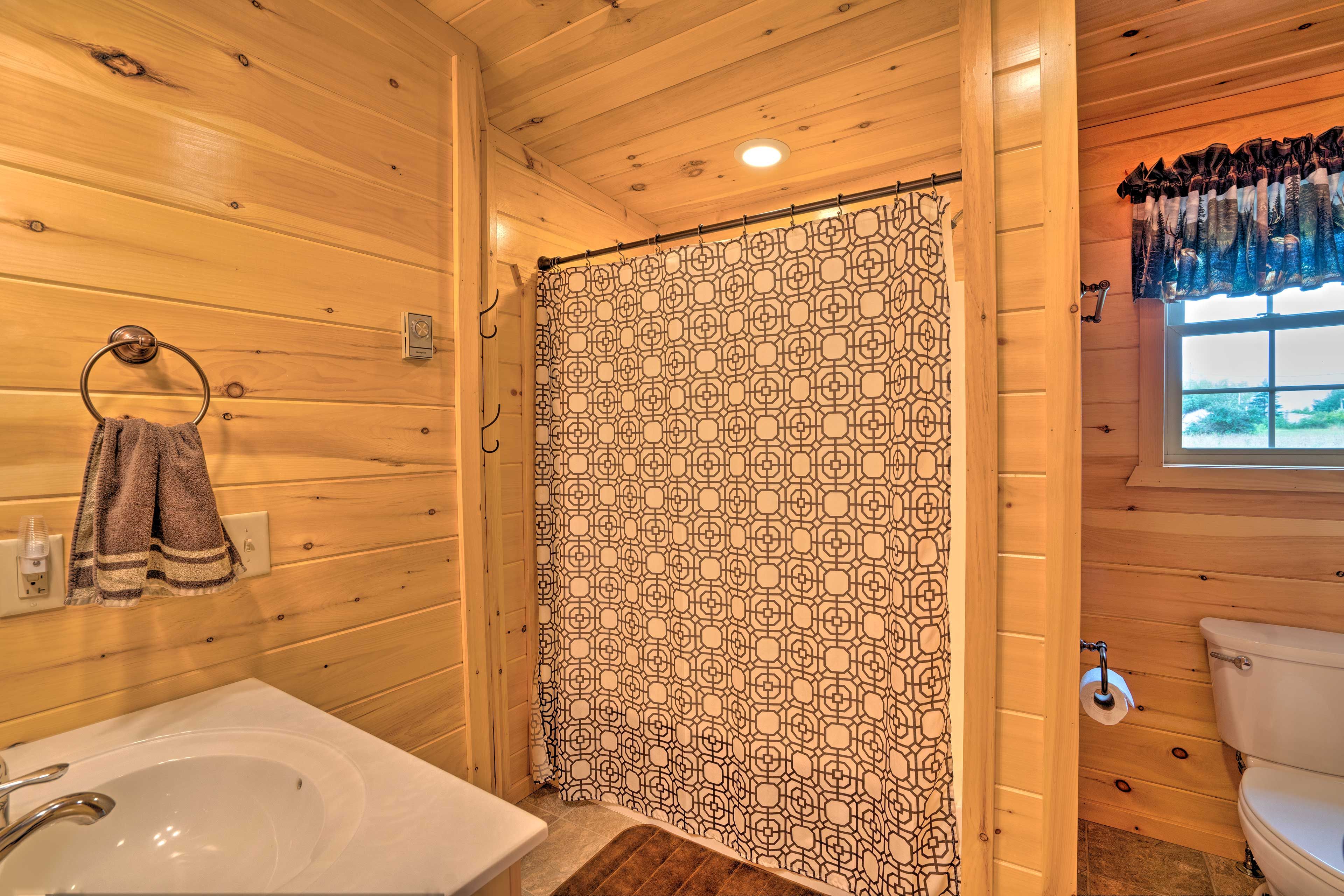 Bathroom | Towels Provided
