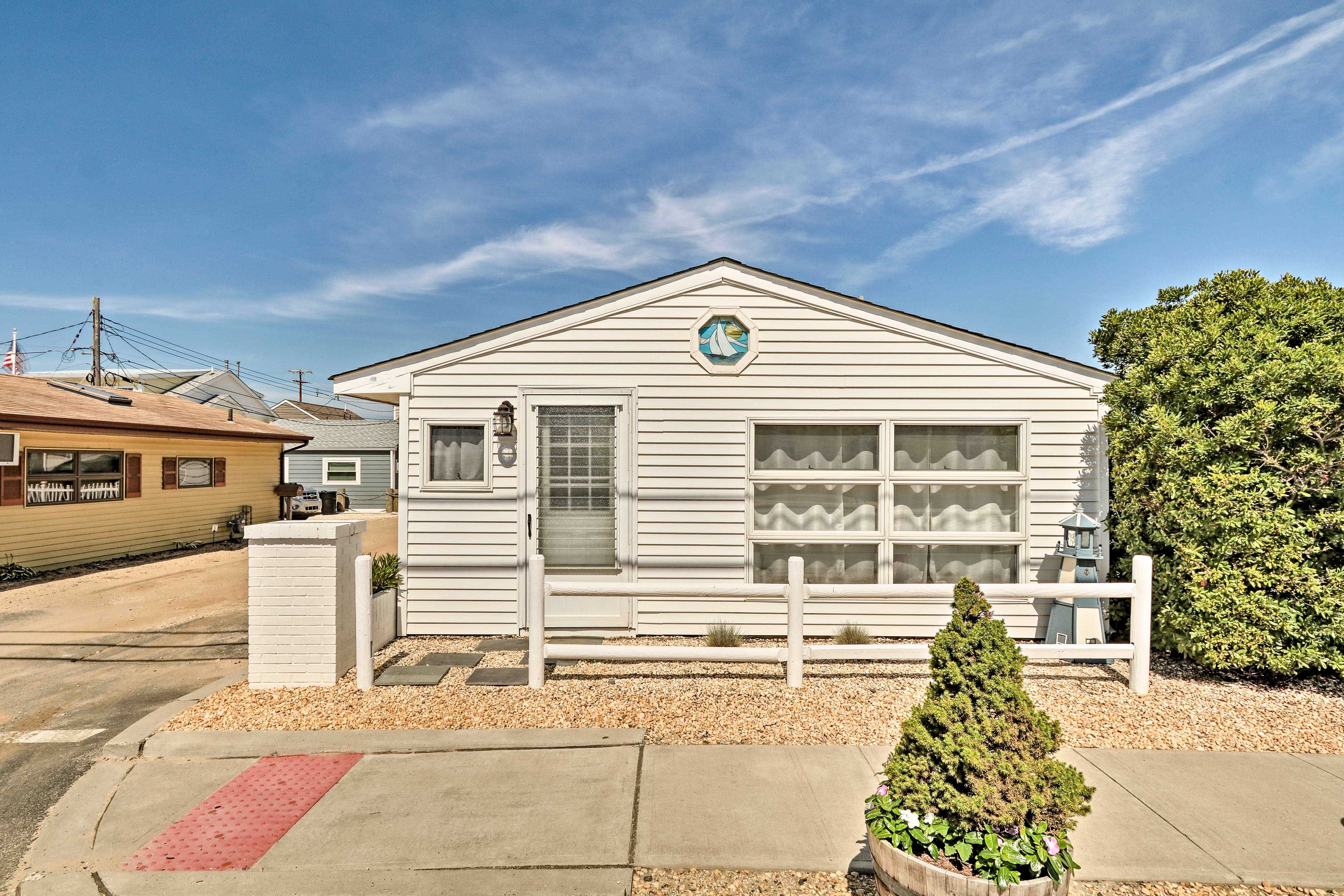 Lavallete Vacation Rental | 2BR | 1BA | 720 Sq Ft | Cottage | Step-Free Access