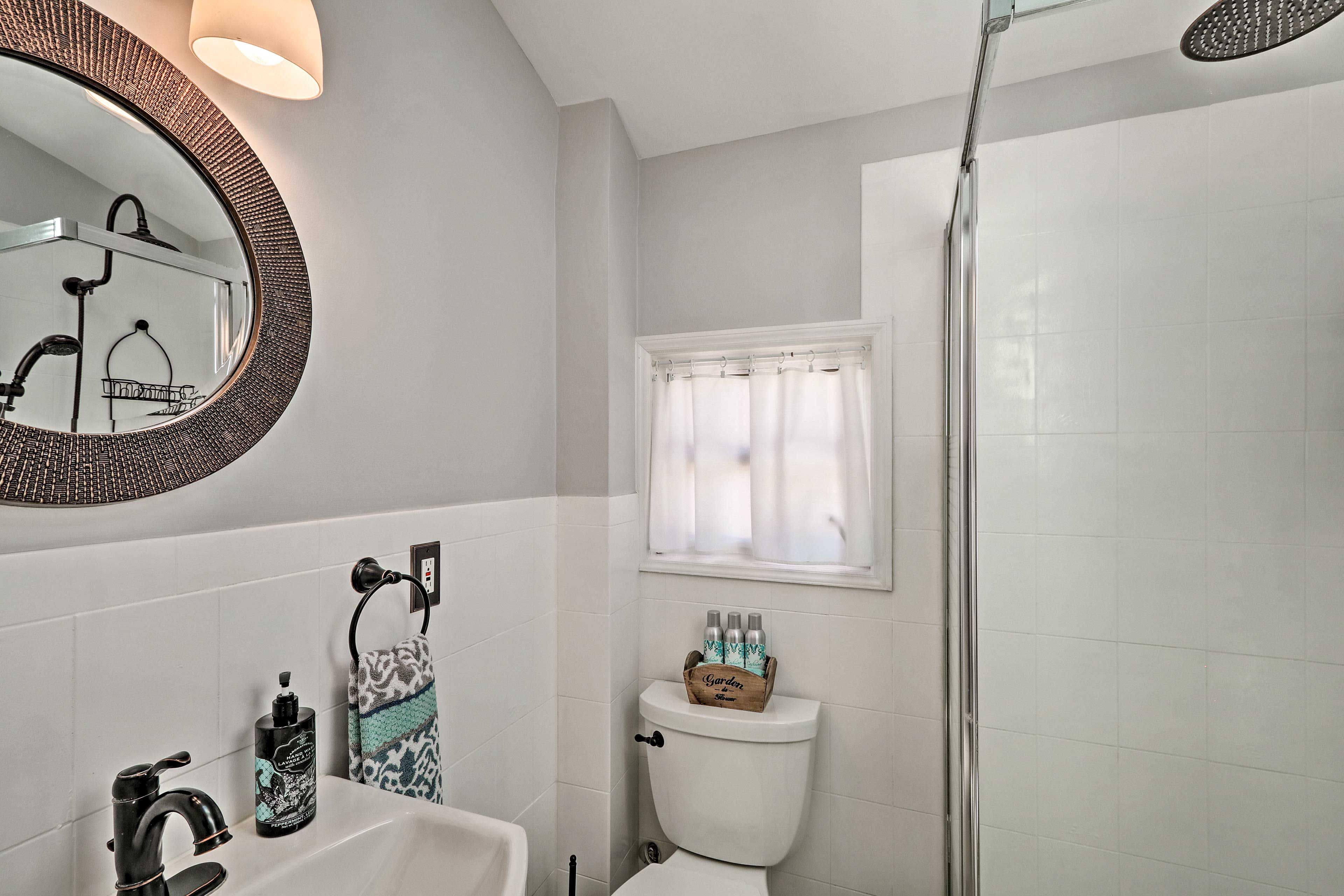 Full Bathroom