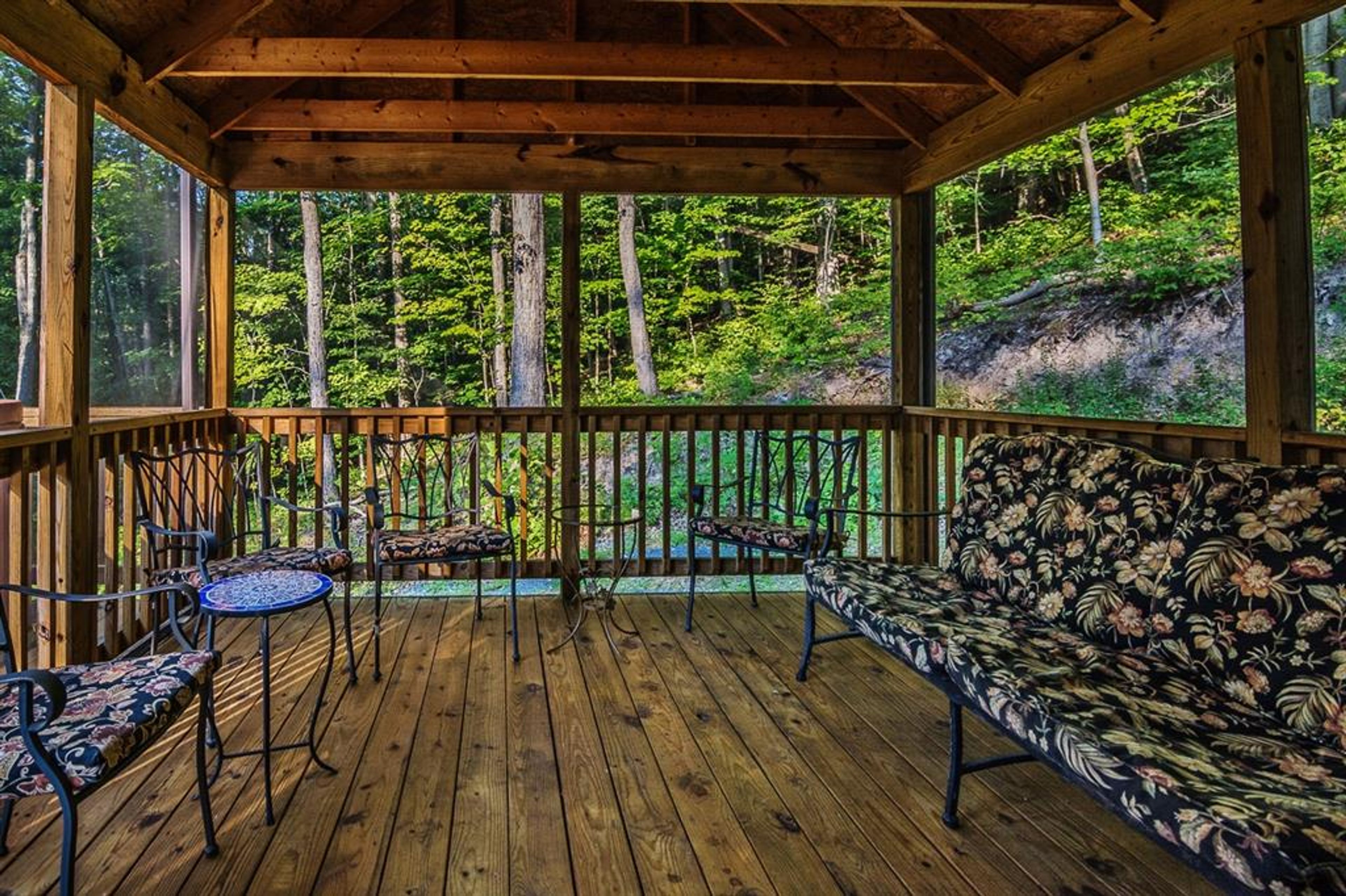 Screened-In Porch