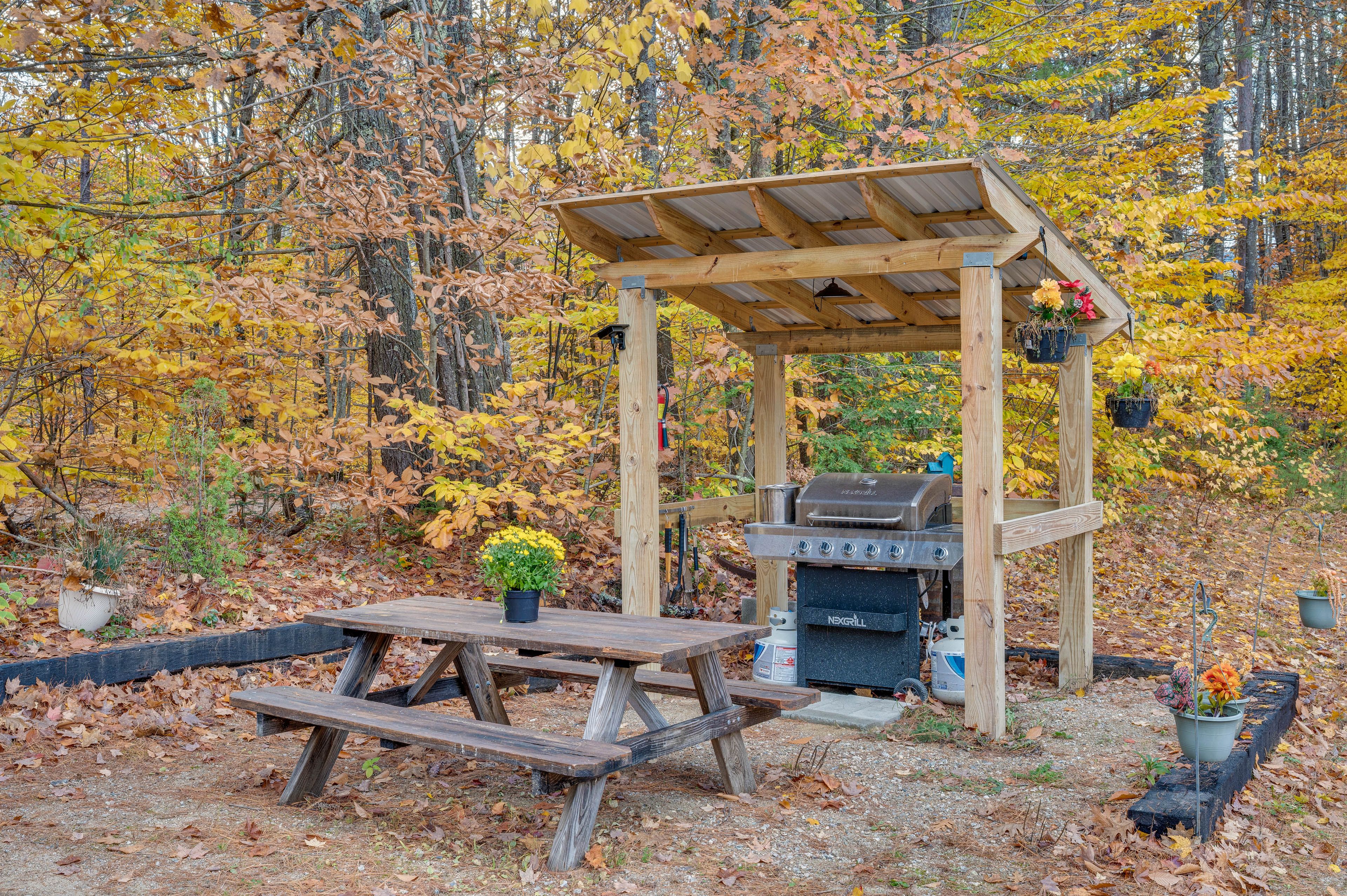 Grilling & Picnic Area