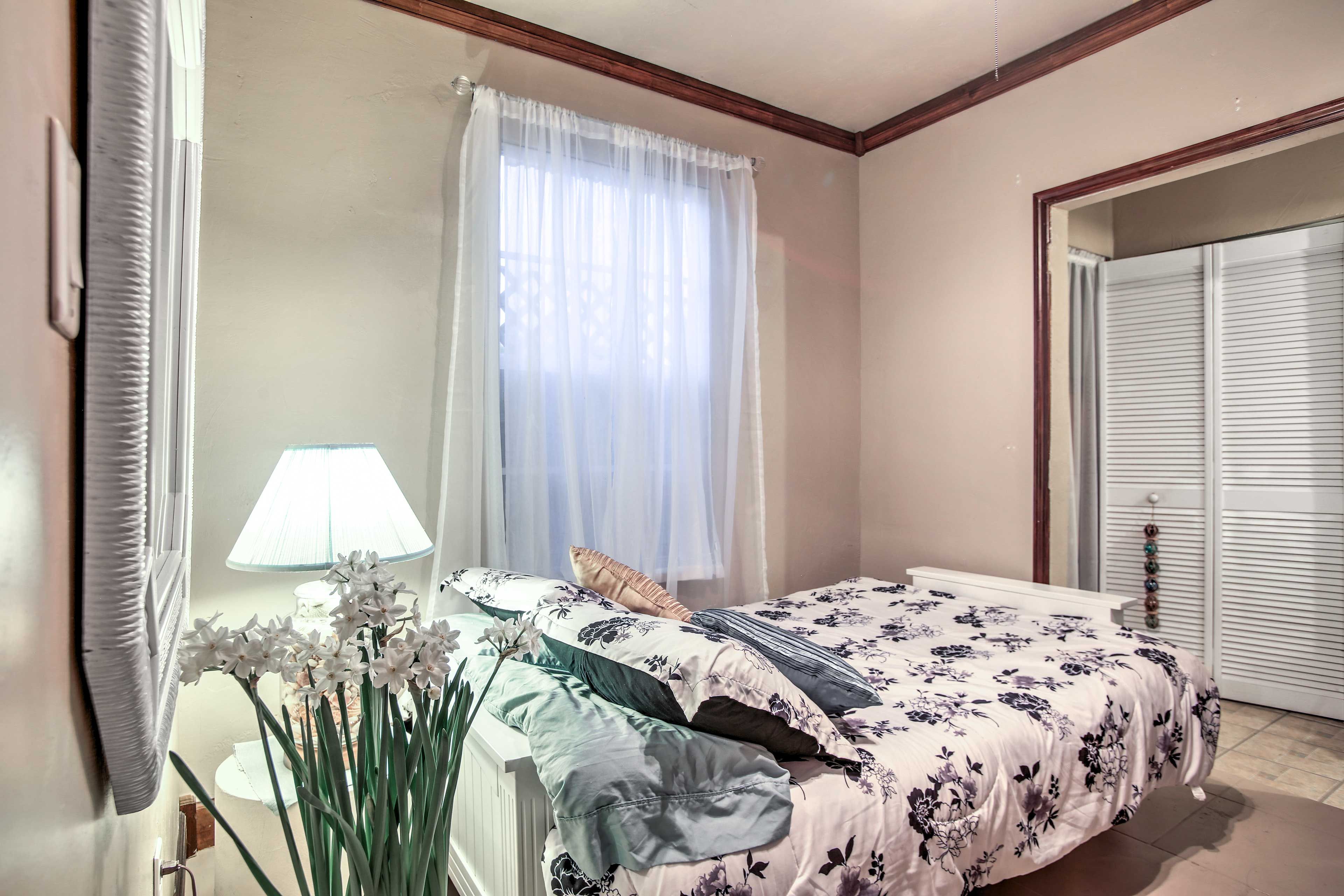 Bedroom 3 | Queen Bed