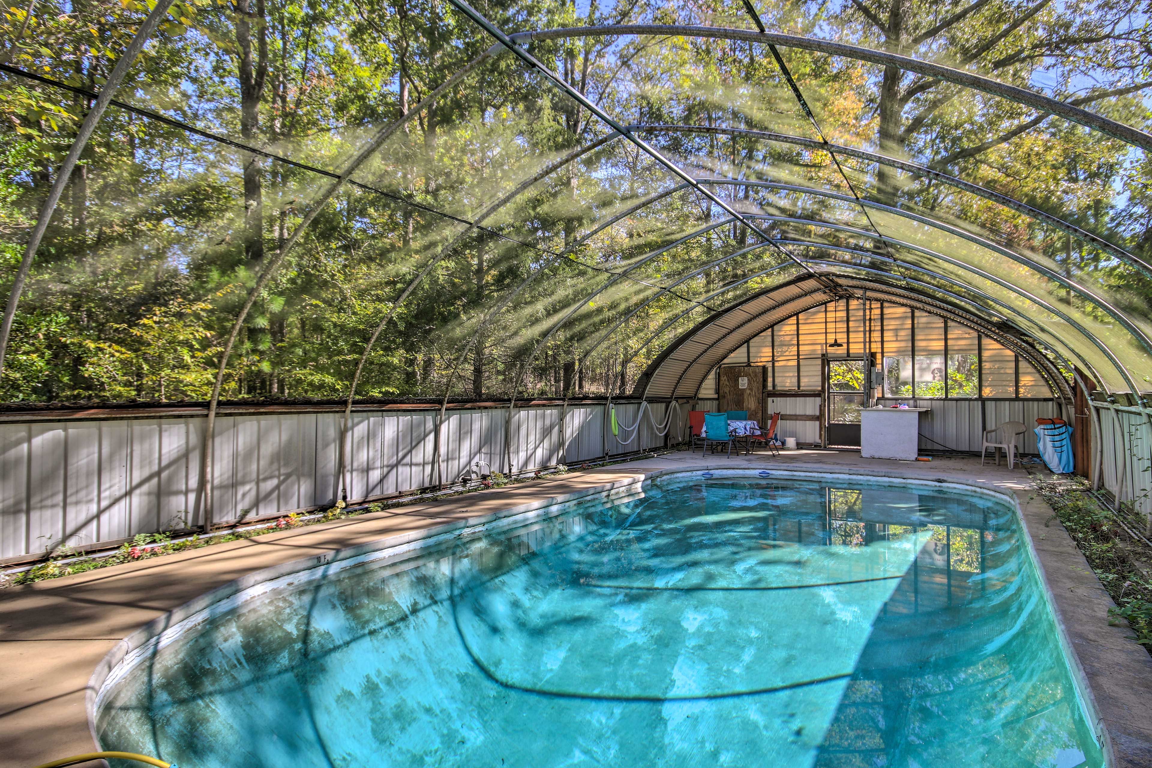 Lincolnton Vacation Rental | 3BR | 3BA | 2,700 Sq Ft | Stairs Required