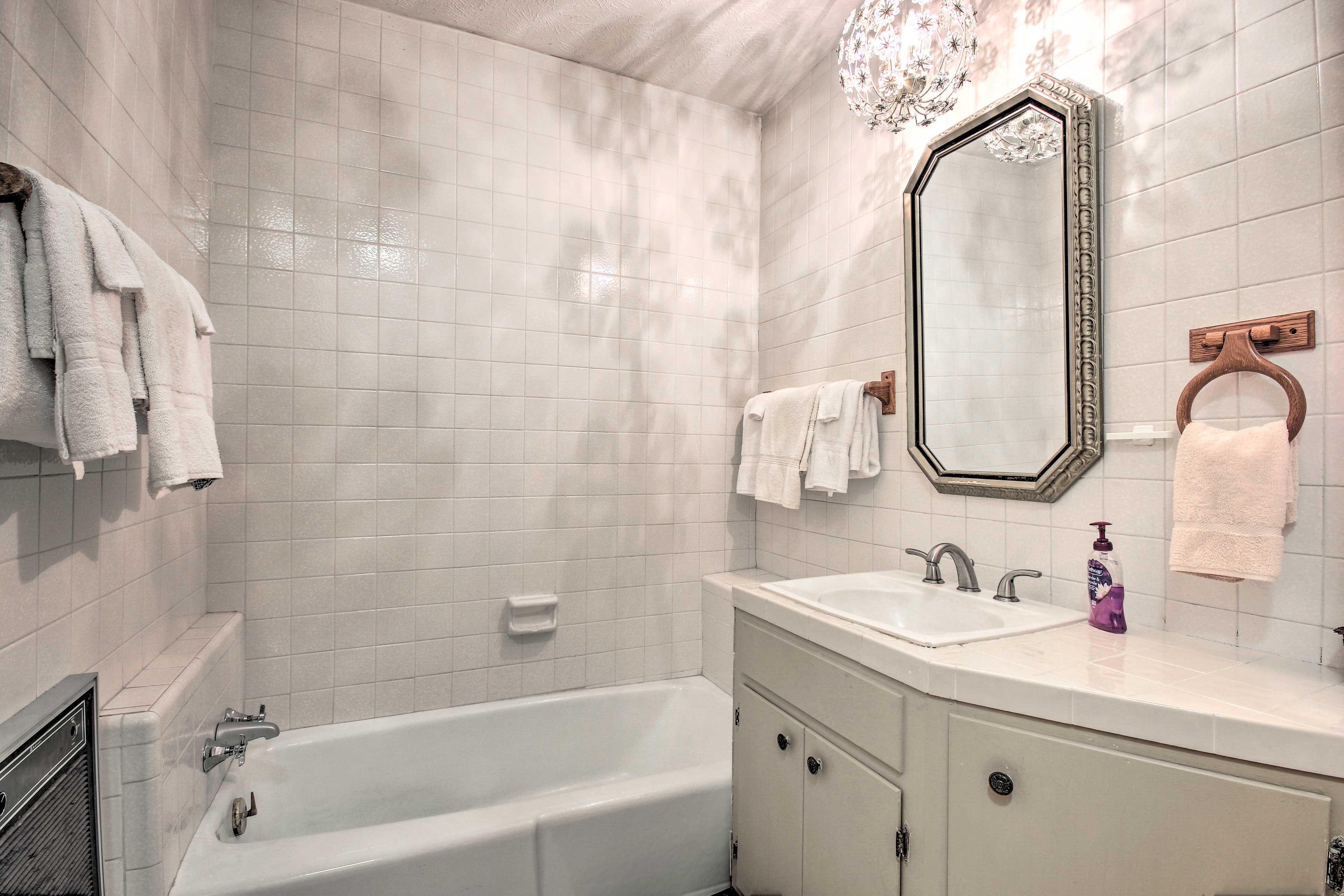 En-Suite Bathroom | Towels Provided