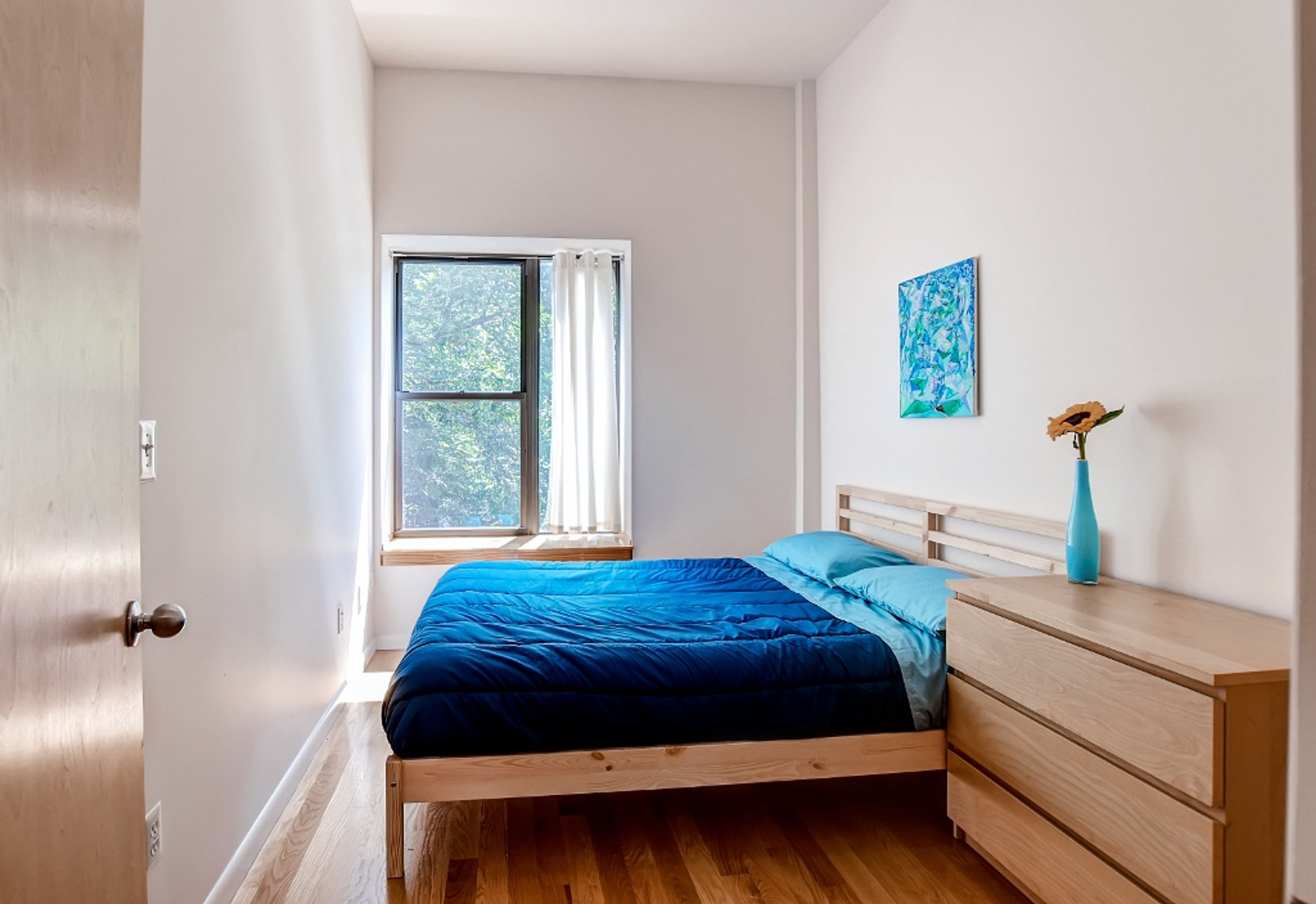 Bedroom 2 | Queen Bed | 3rd Level