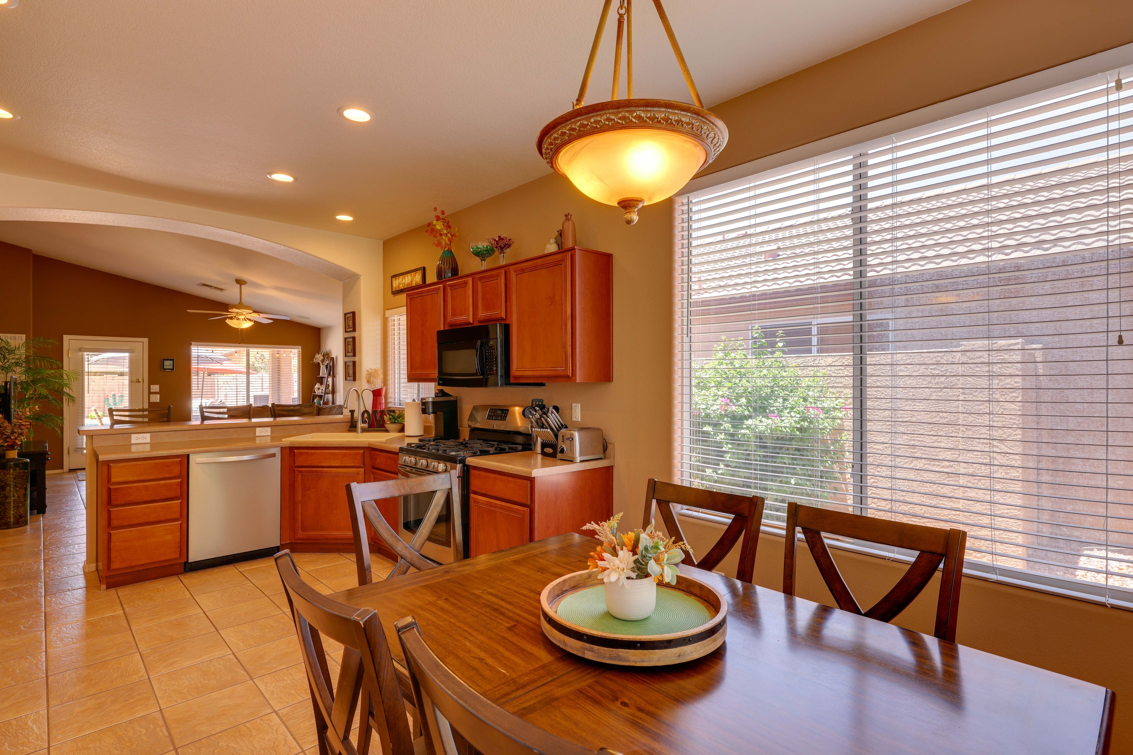 Kitchen Dining Area
