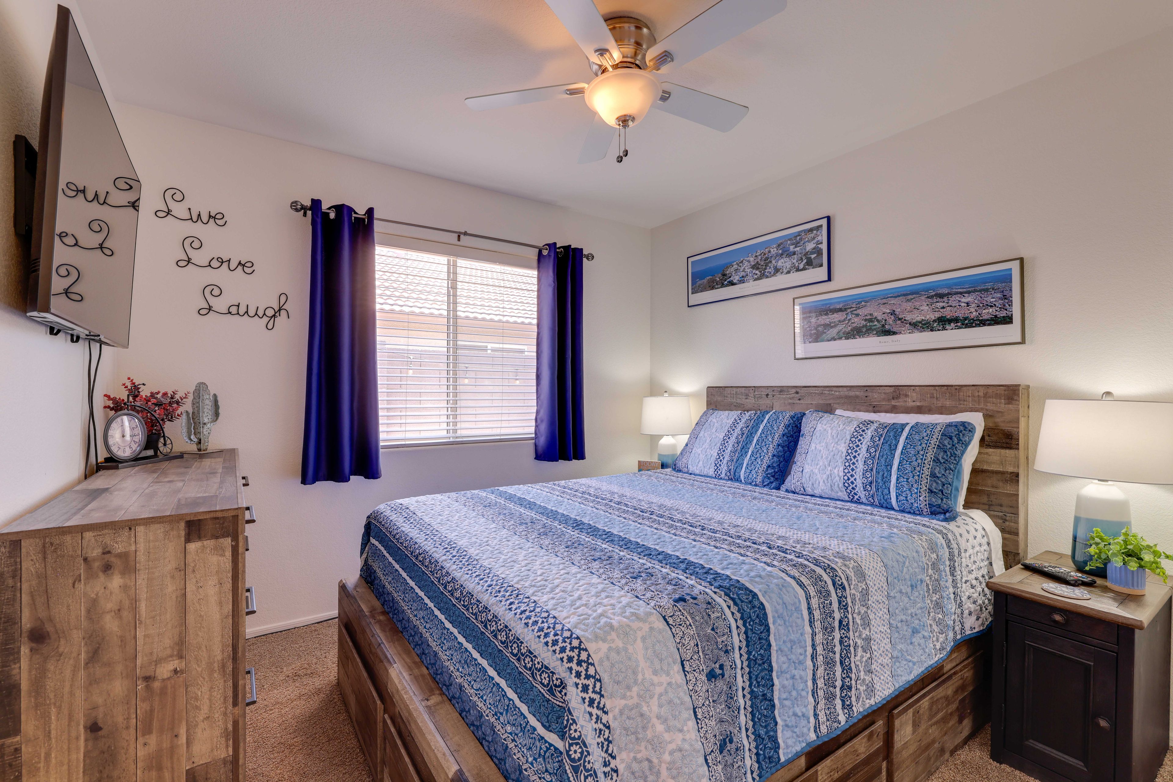 Bedroom 3 | Queen Bed