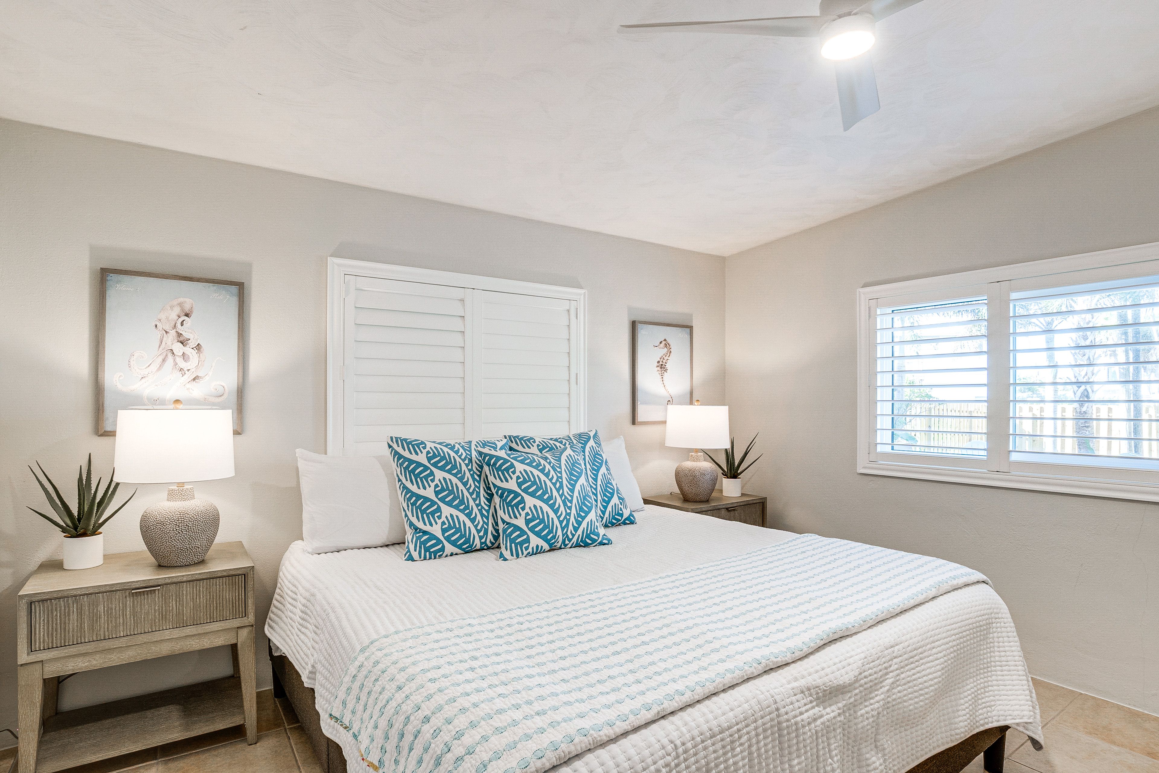Bedroom 1 | King Bed