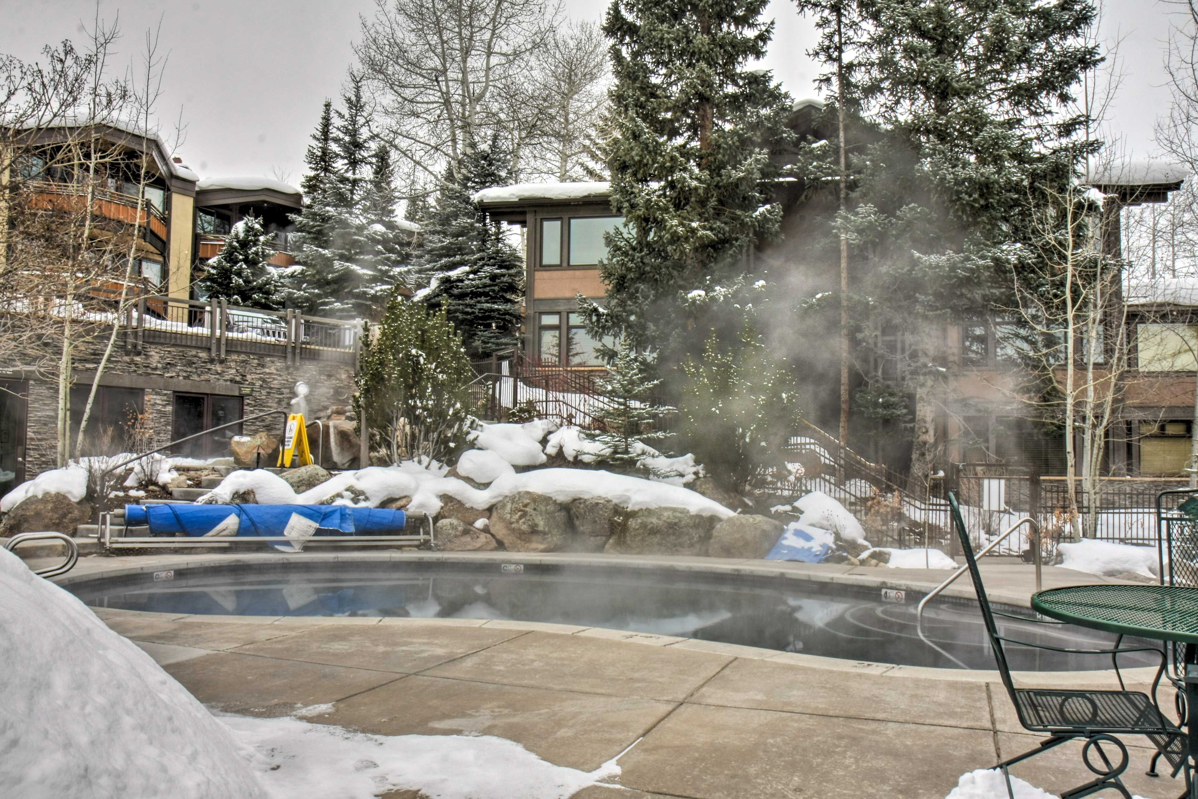 Aspenwood Condominiums | Community Amenities | Pool | Hot Tub