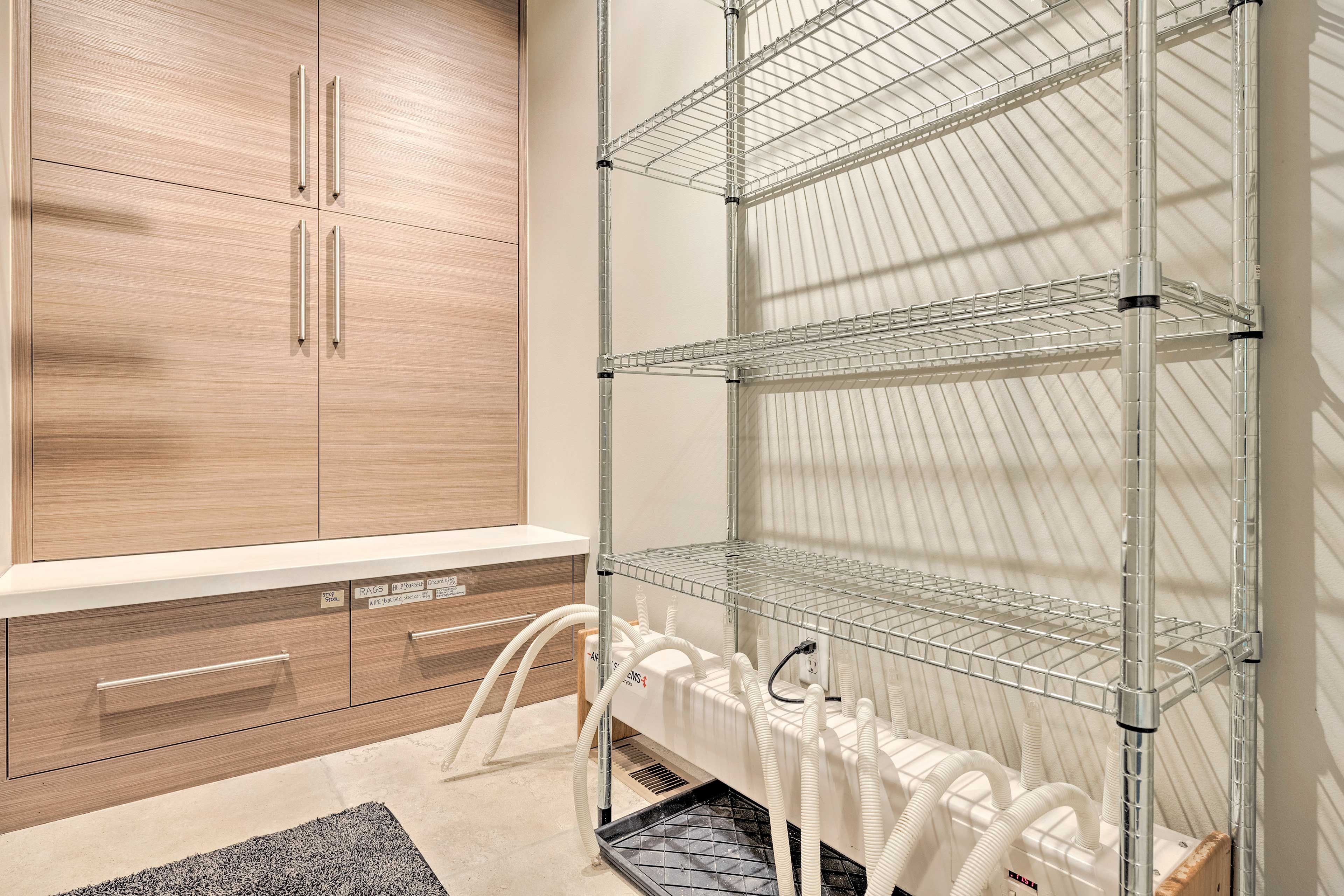 Mud Room | Main Level