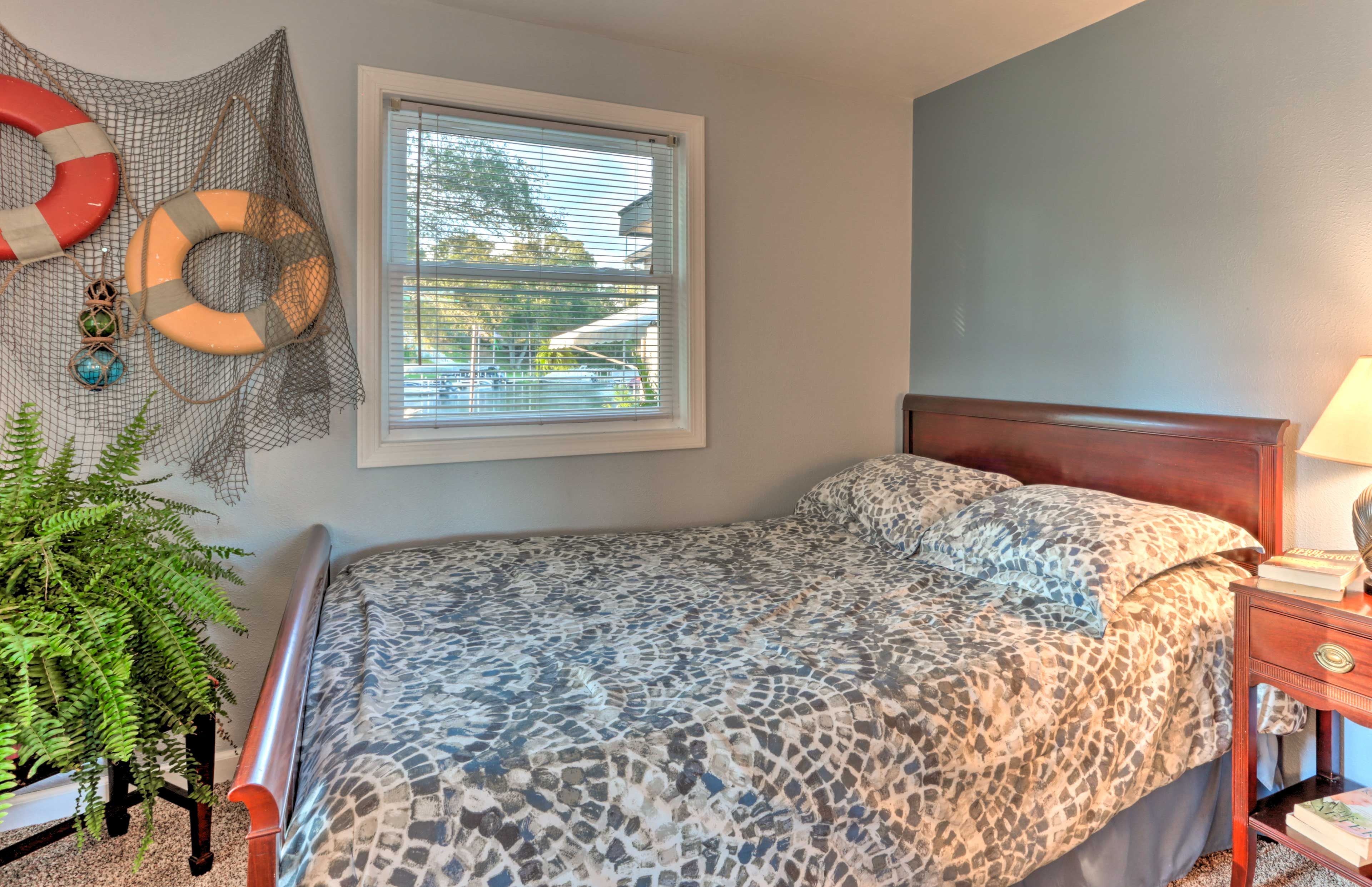Bedroom 1 | Full Bed | Linens Provided