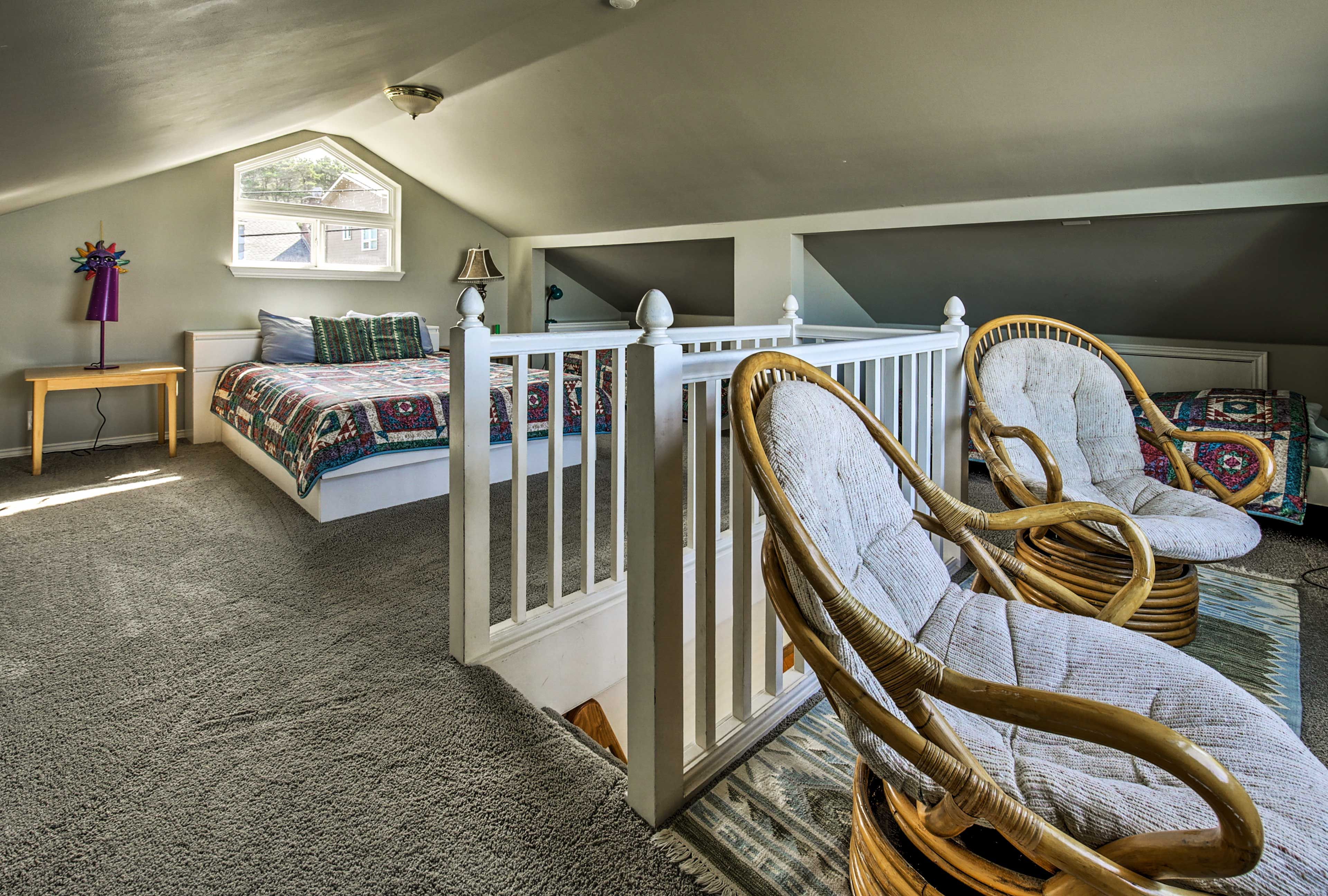 Loft | Queen Bed | 2 Twin Beds | Ladder Required | 2nd Floor