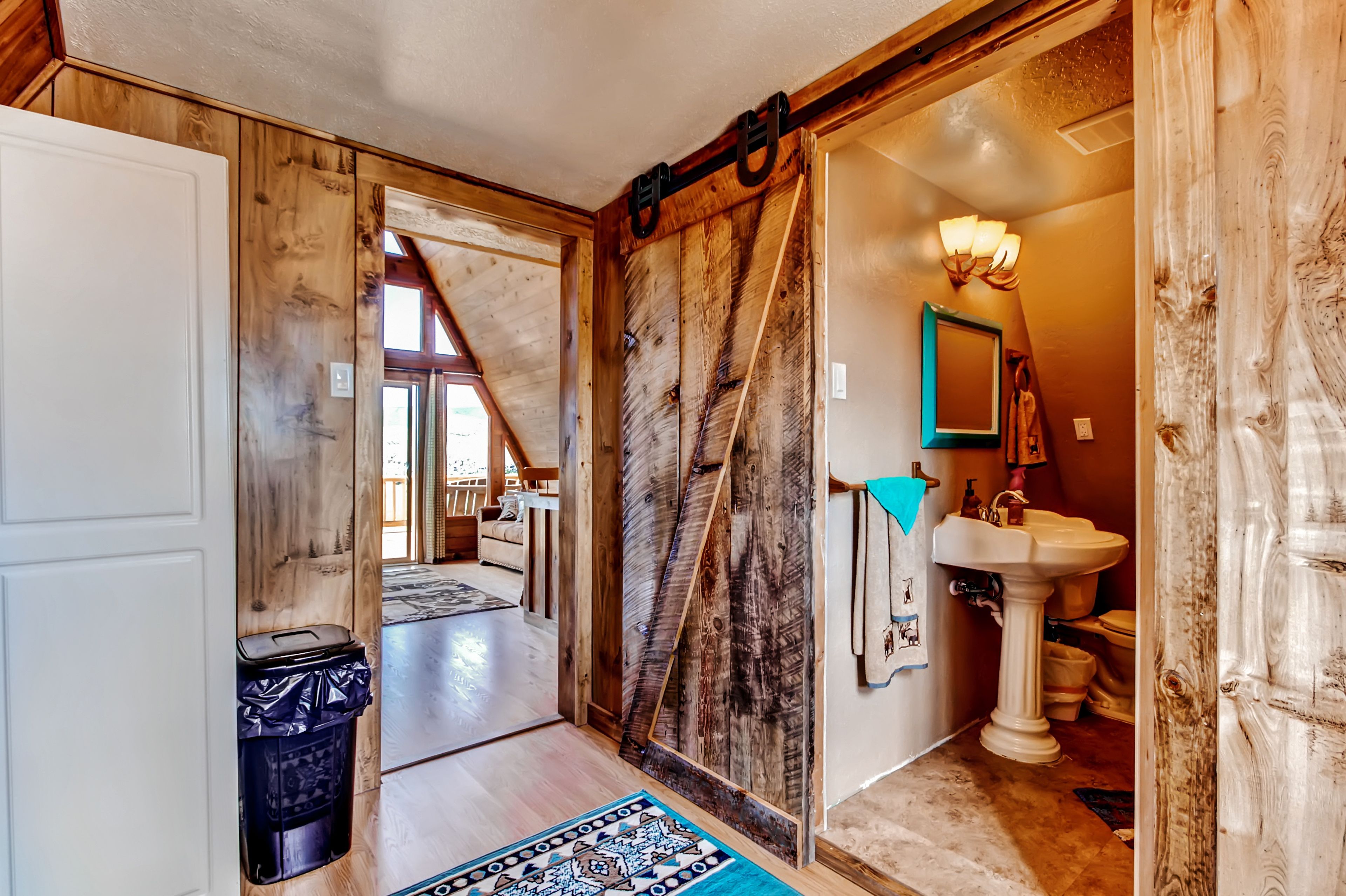 Full Bathroom | Walk-In Shower