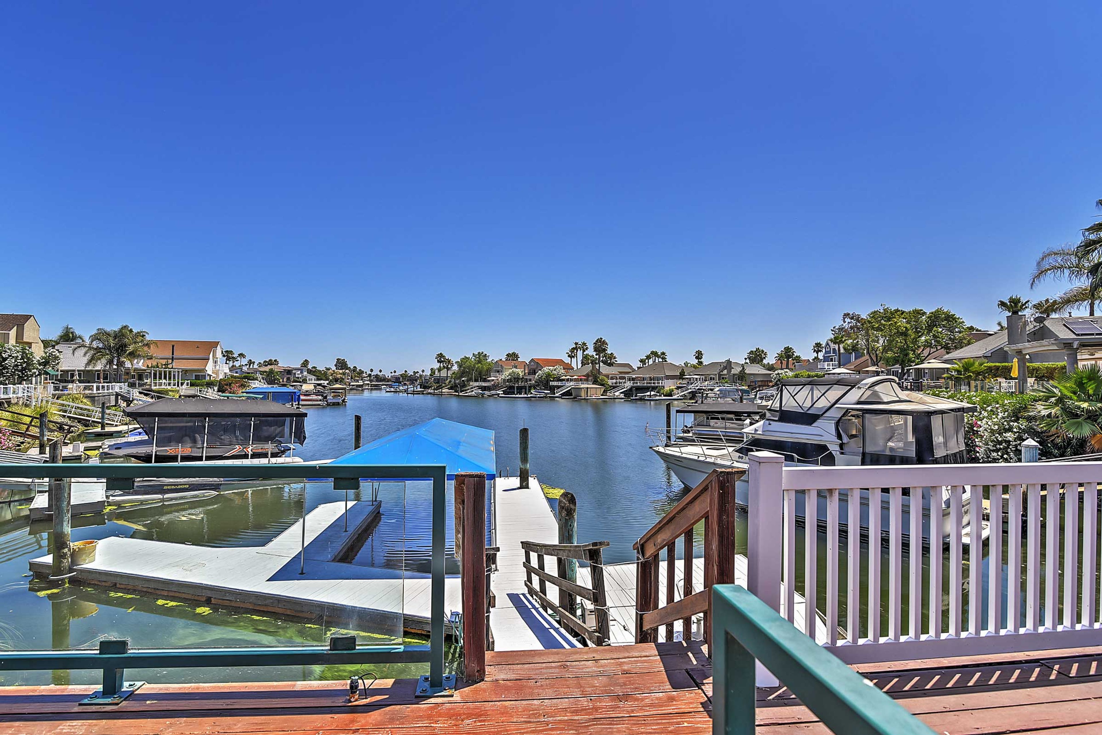 Waterfront Location | Private Dock