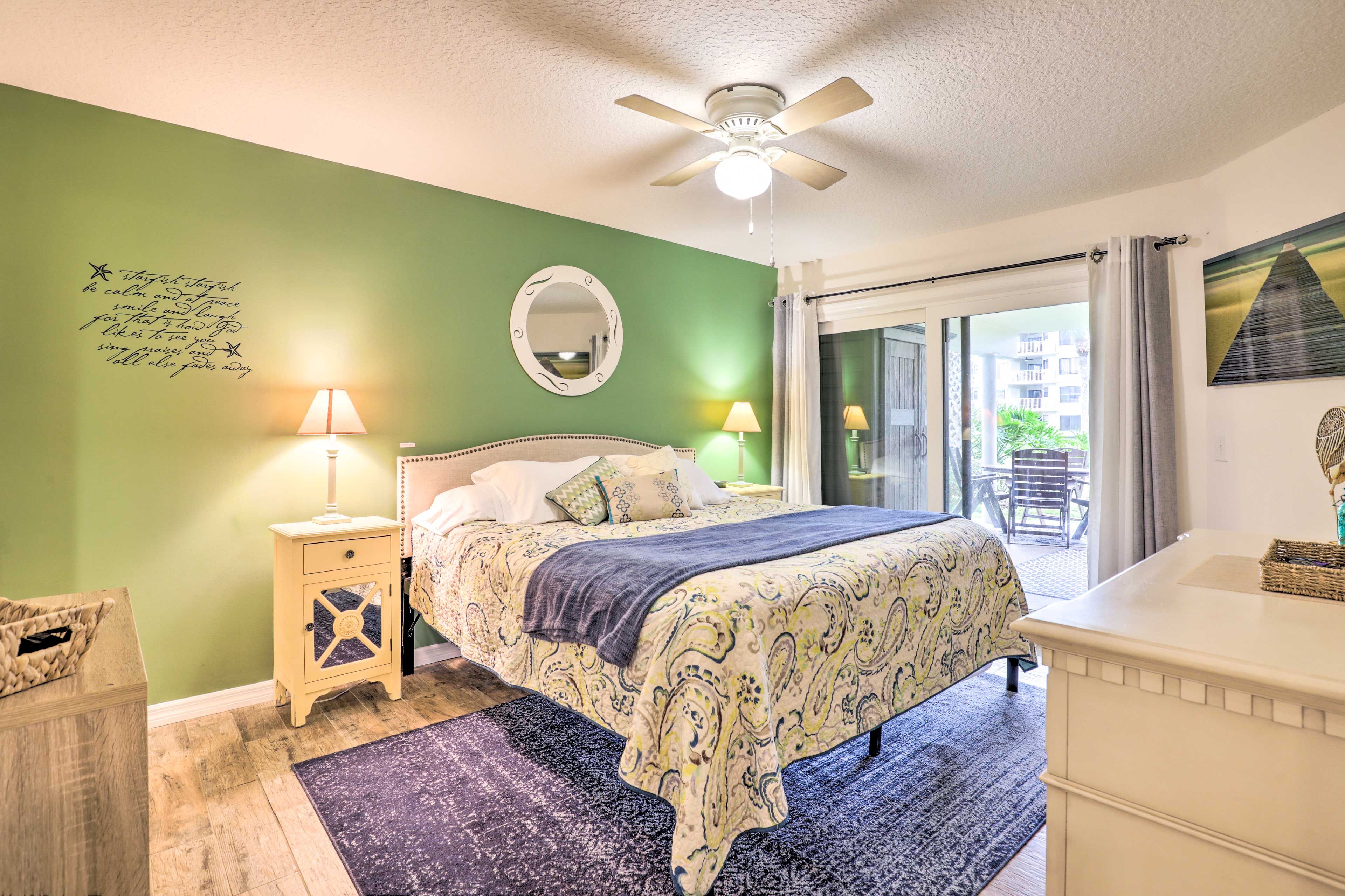 Bedroom 1 | King Bed