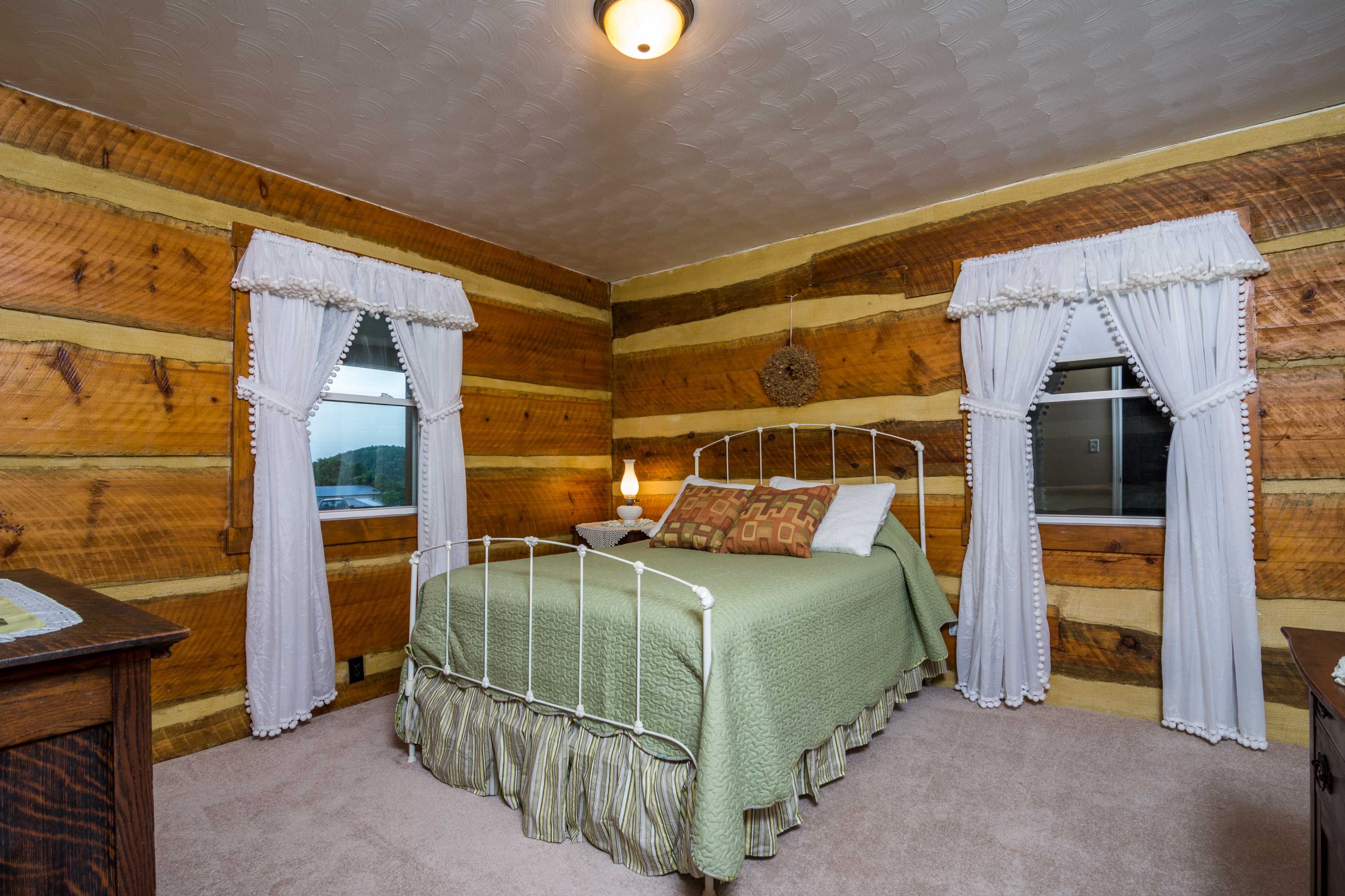 Bedroom 2 | Full Bed
