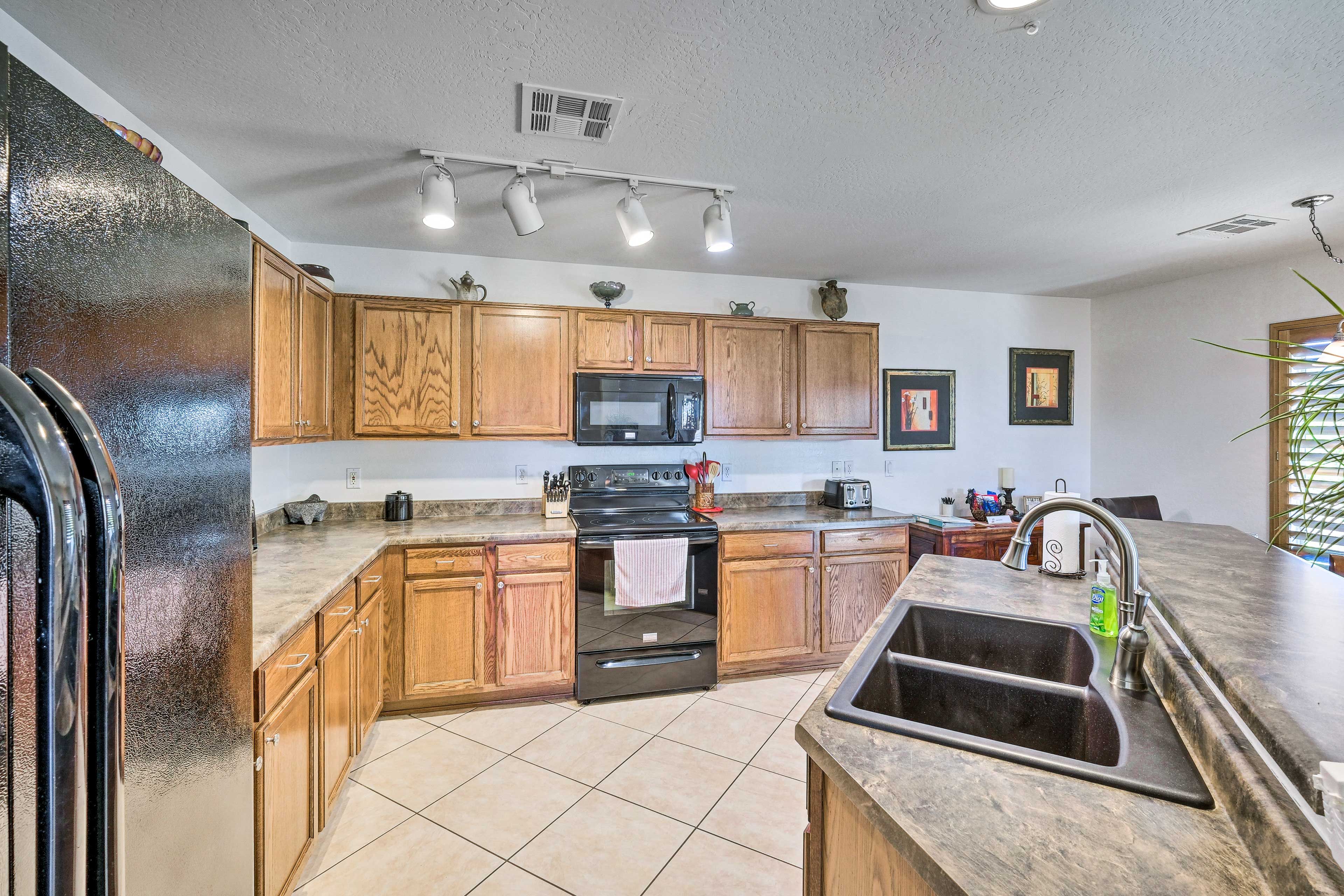 Kitchen | Fully Equipped