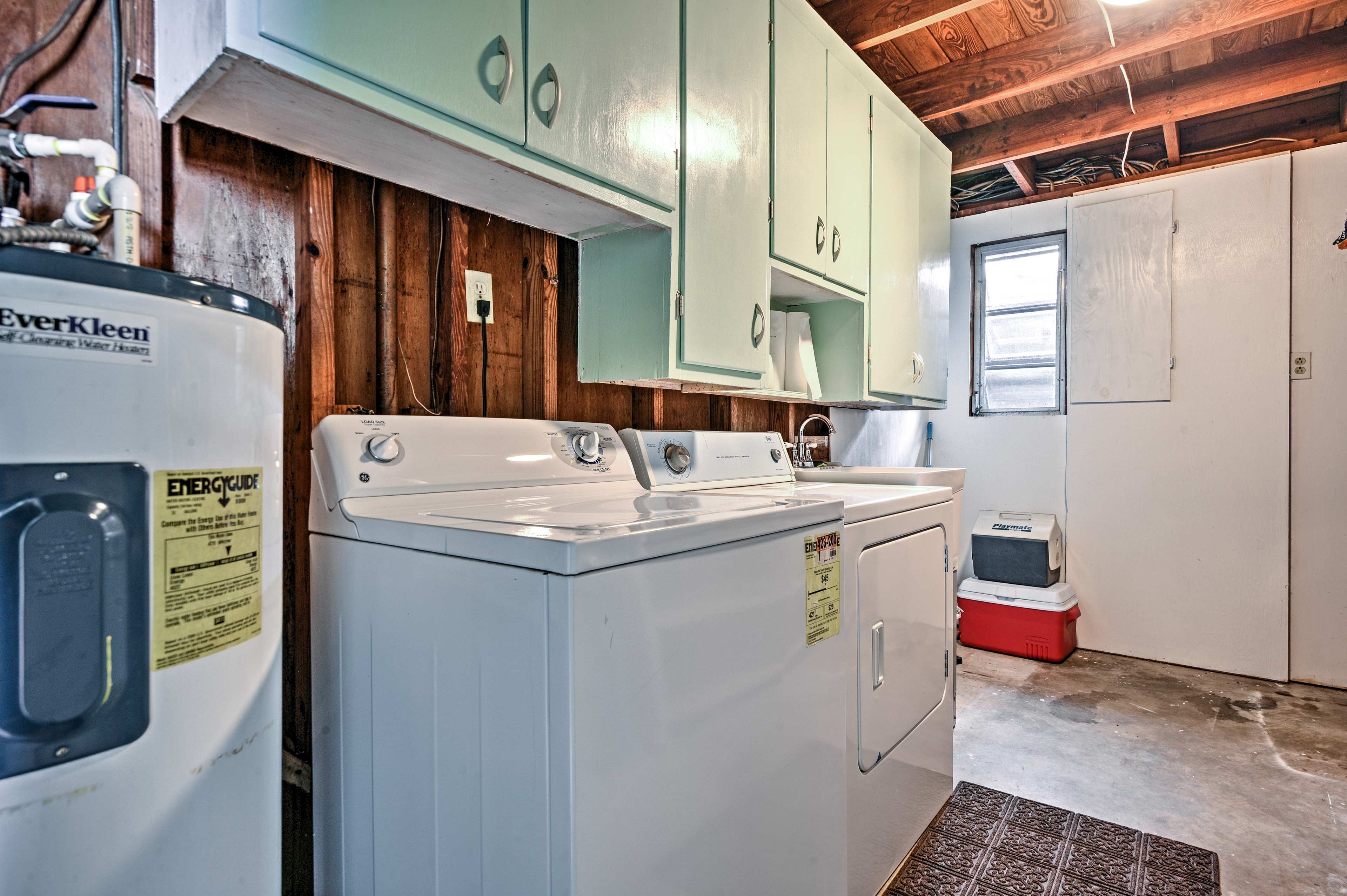 In-Unit Washer/Dryer | Iron/Board