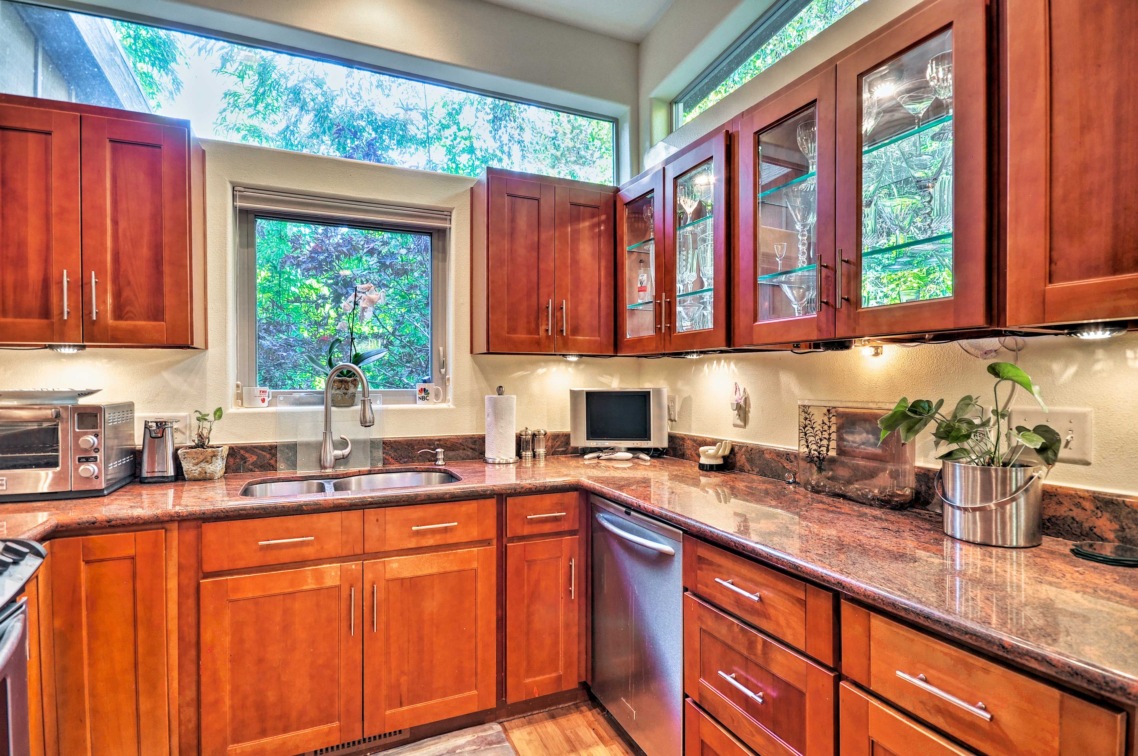 Kitchen | Fully Equipped