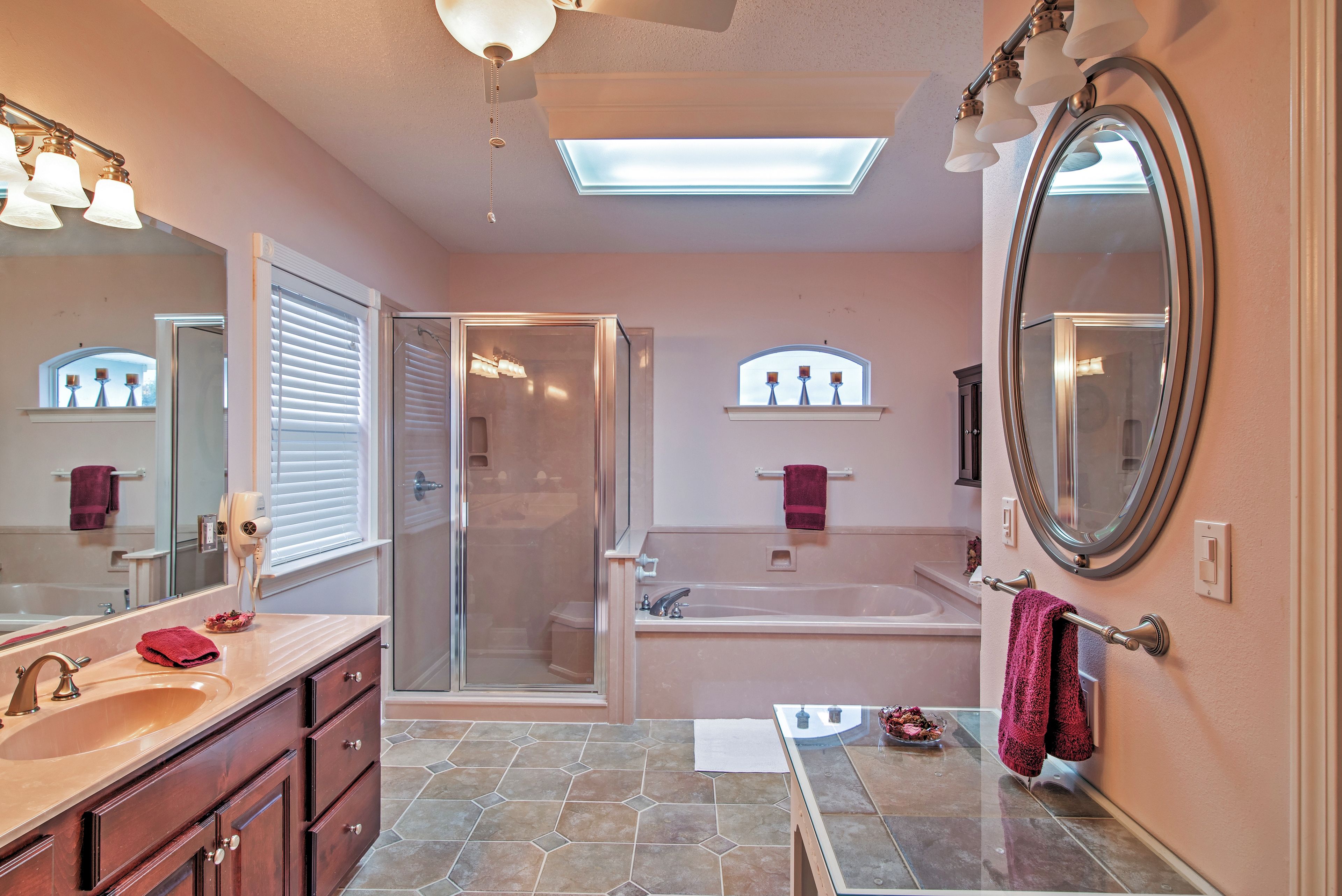 Bathroom | Soaking Tub
