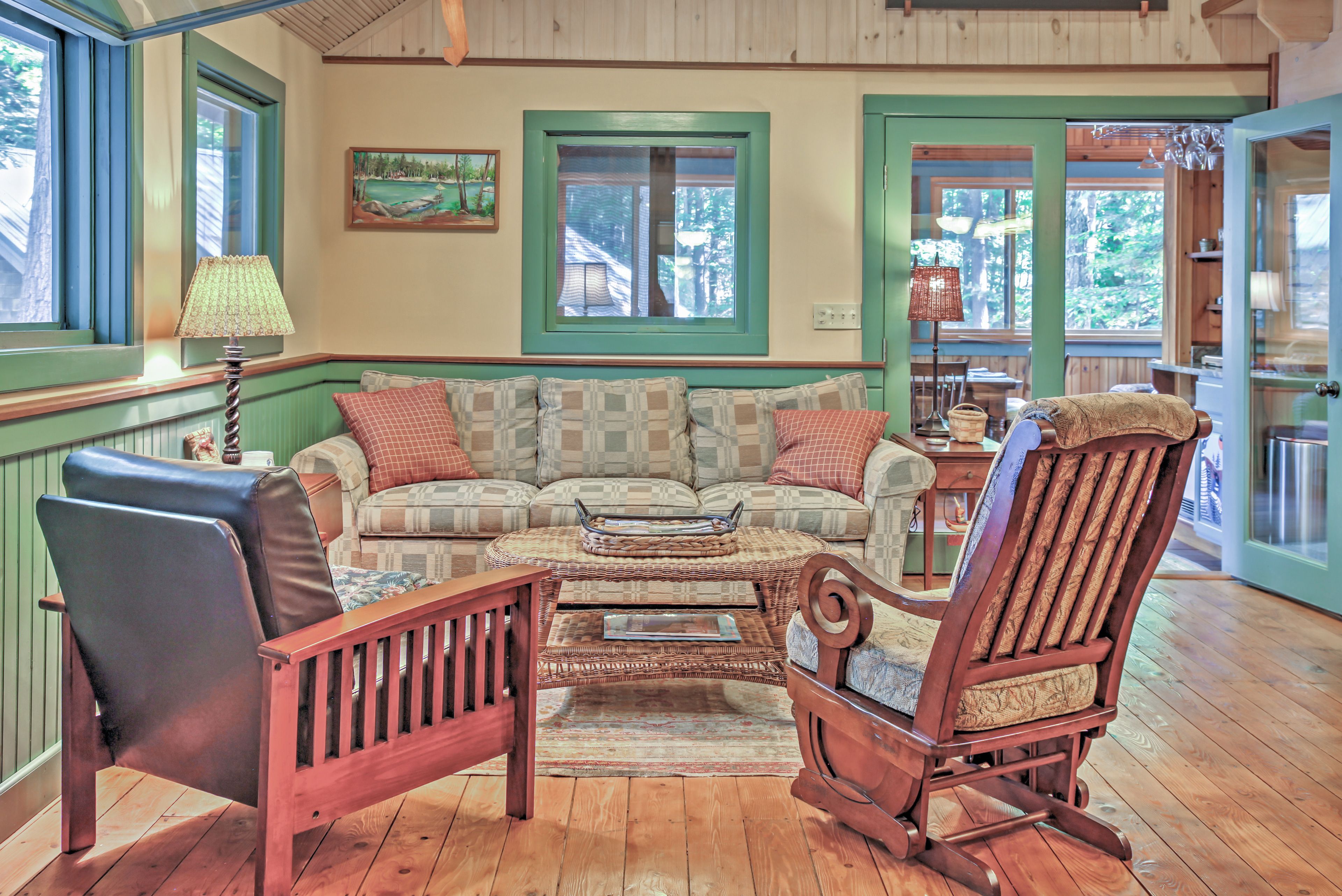 Living Room | Gas Stove