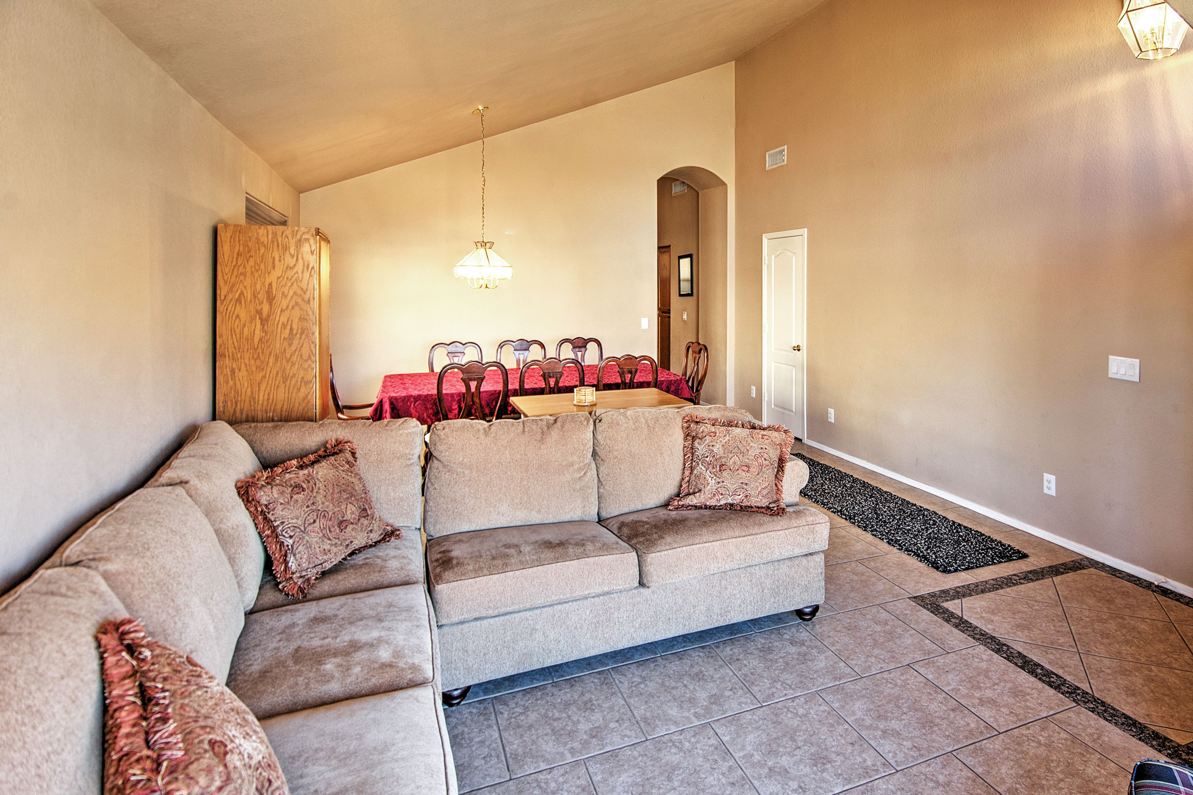 Sitting Area | Dining Room