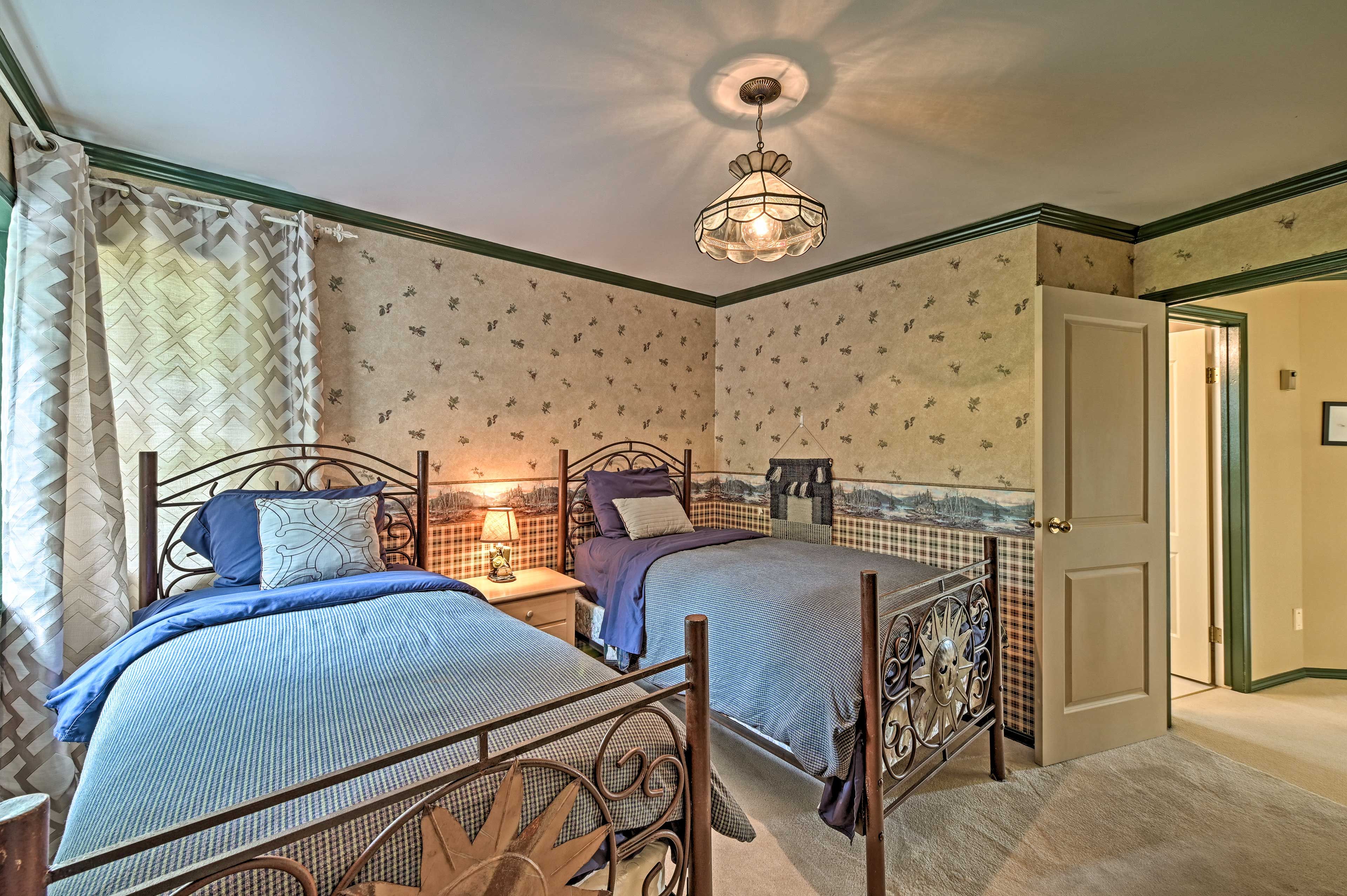 Bedroom 3 | 2 Twin Beds