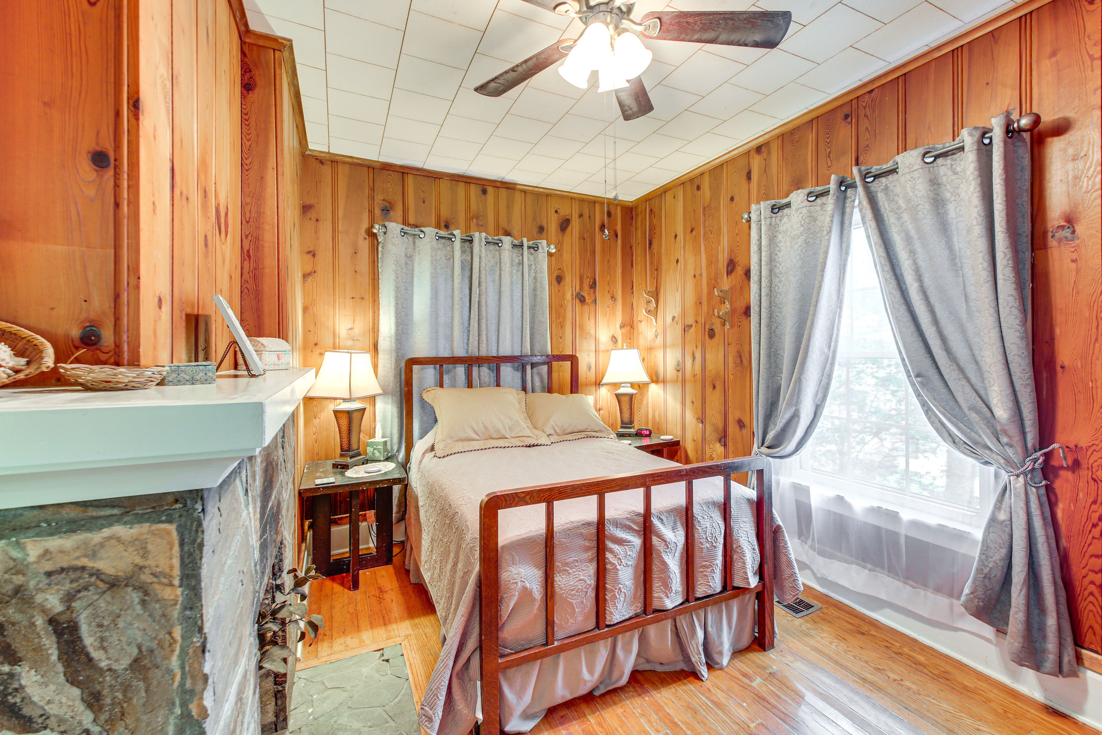 Bedroom 4 | Full Bed | 2nd Floor