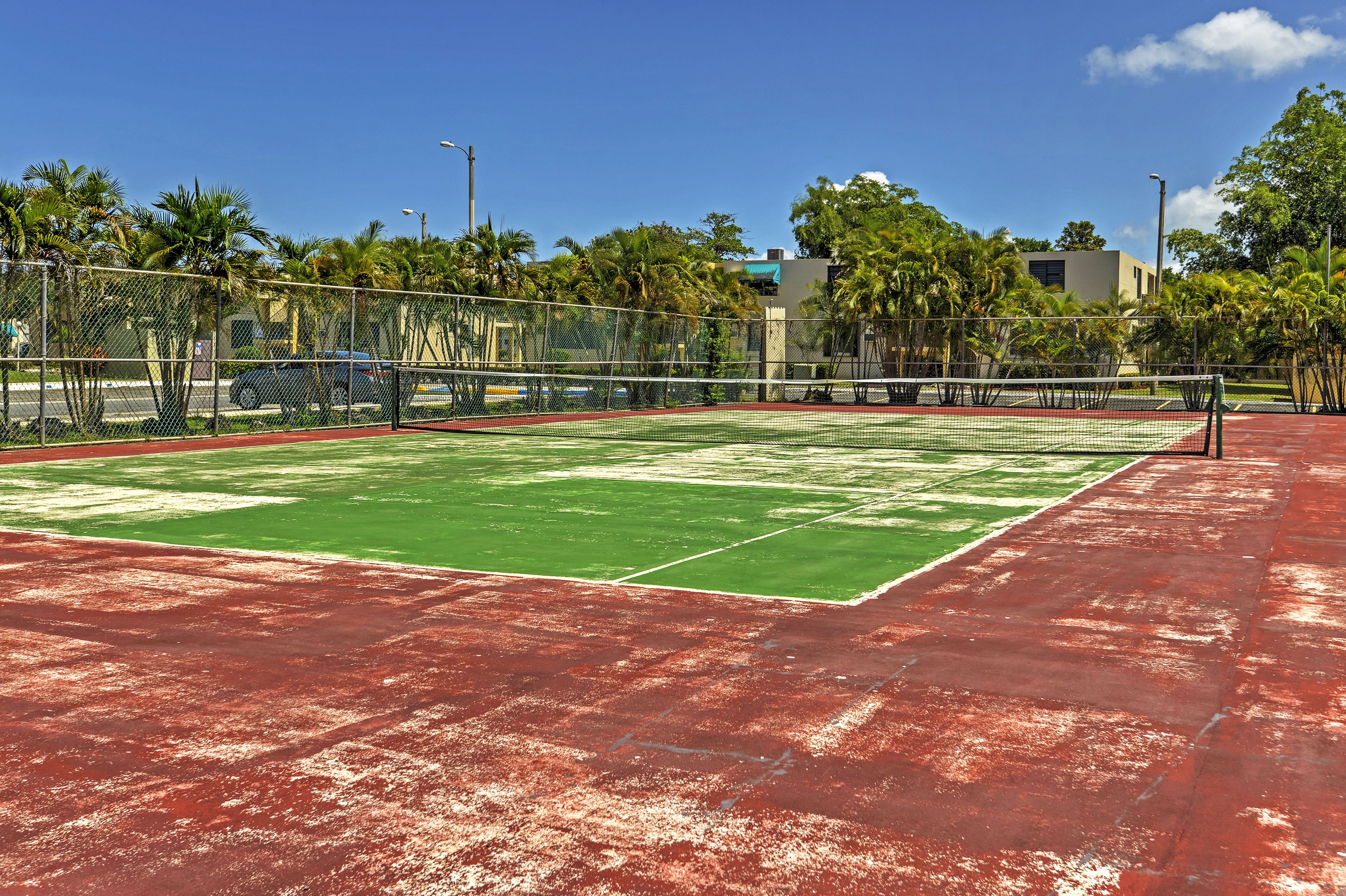 Resort Amenities | Tennis Court