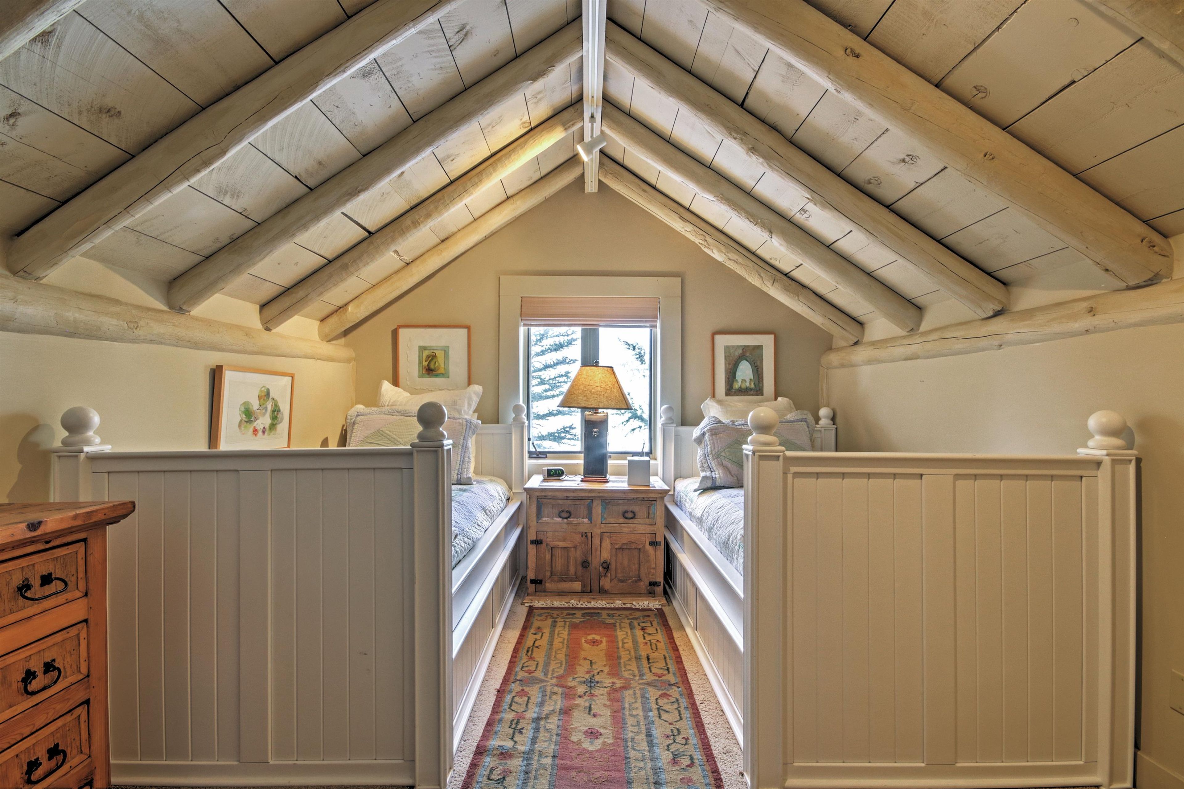 Bedroom 3 | 2 Twin Beds